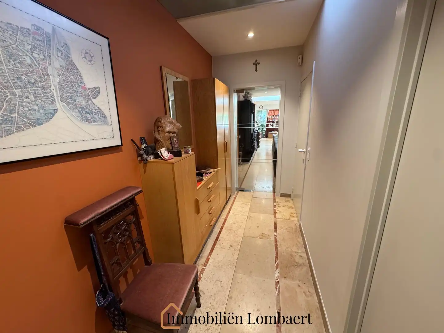 Charmante halfopen bebouwing te koop aan de Meensesteenweg in Roeselare - een kans om te personaliseren naar uw droomhuis! foto 7