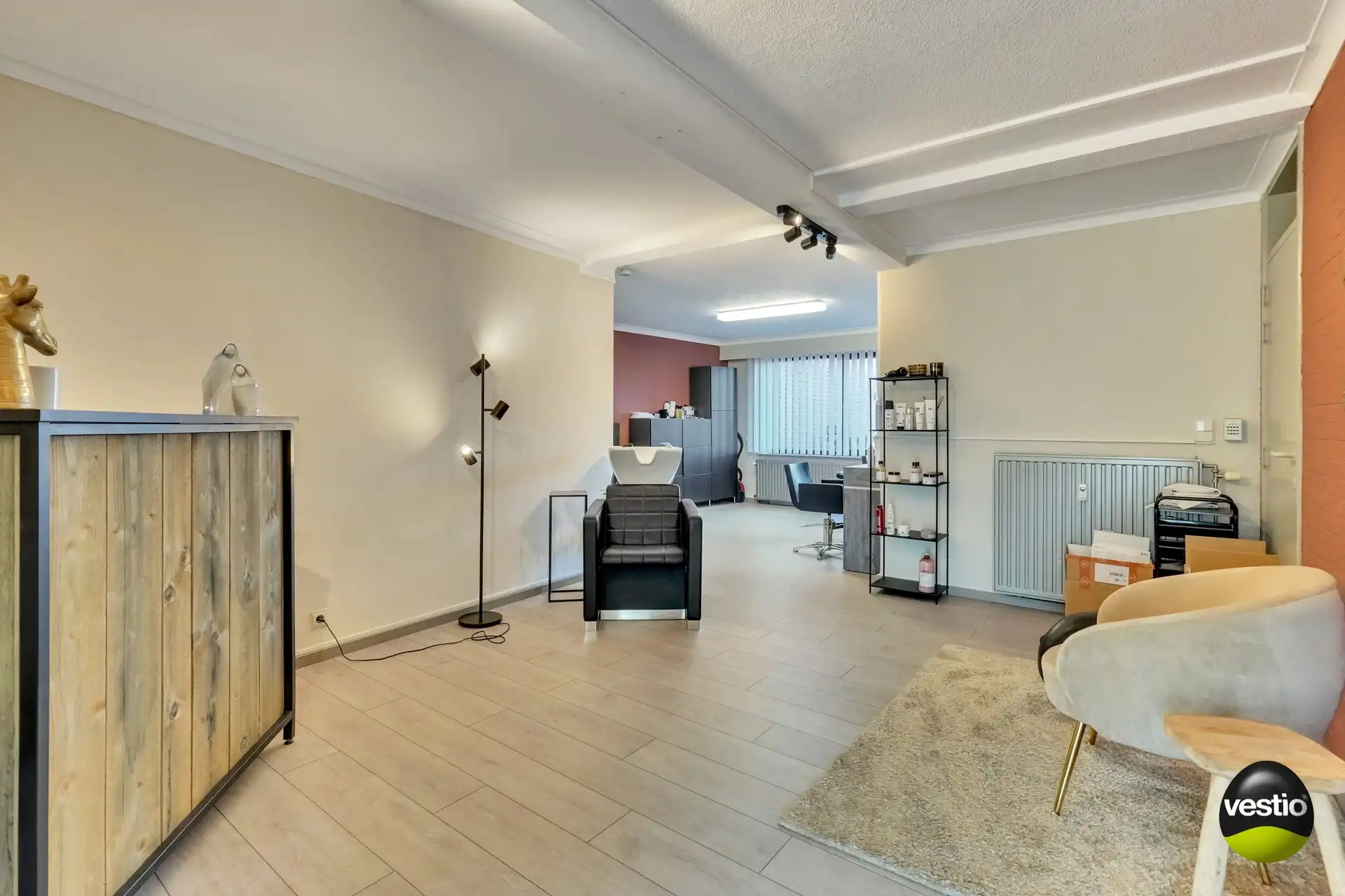 GELIJKVLOERS APPARTEMENT 3 SLAAPKAMERS 171 M² + HANDELSRUIMTE + TUIN + 5 GARAGES + ZOLDER foto 41