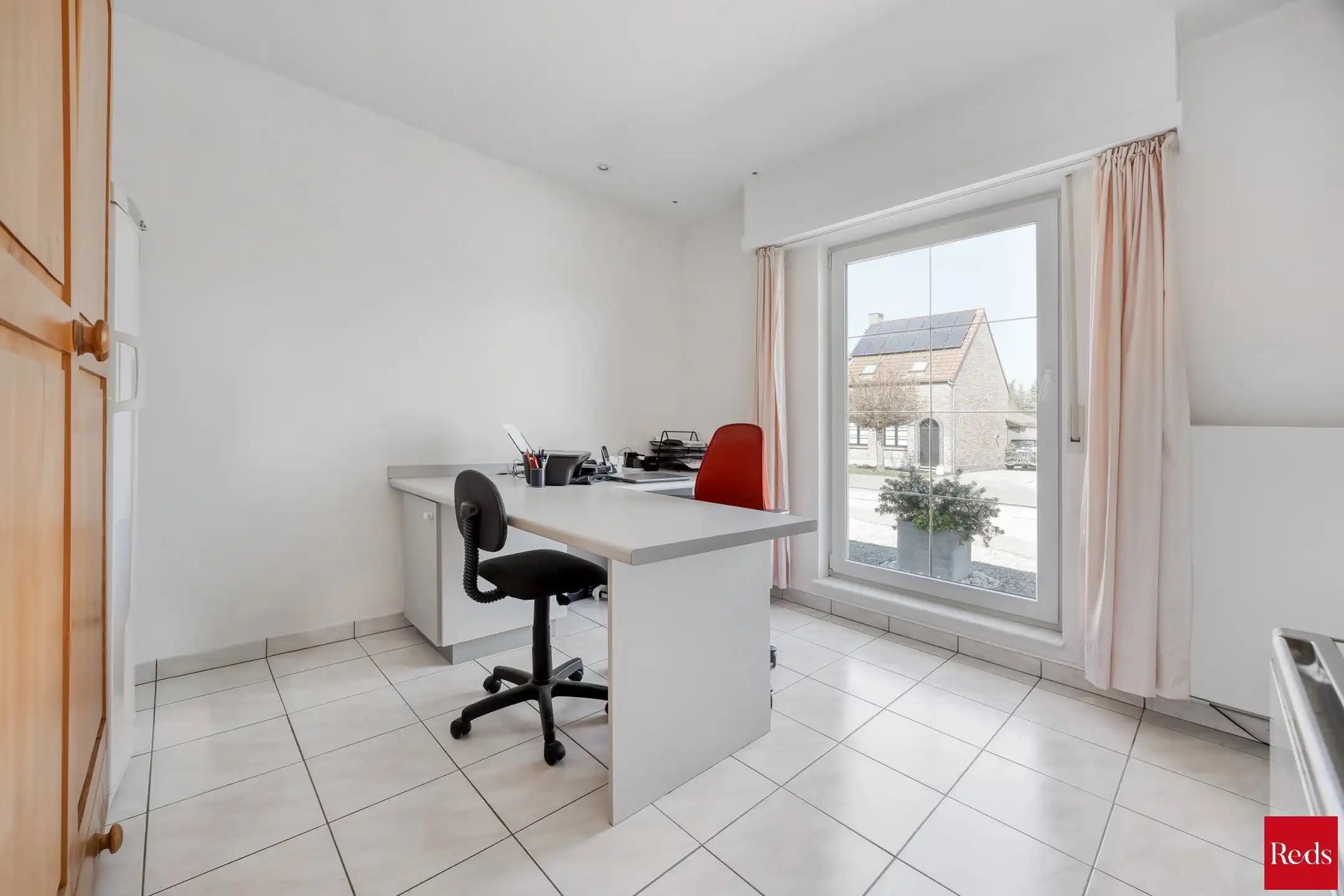 Ruime woning in oase van rust met prachtige tuin foto 15