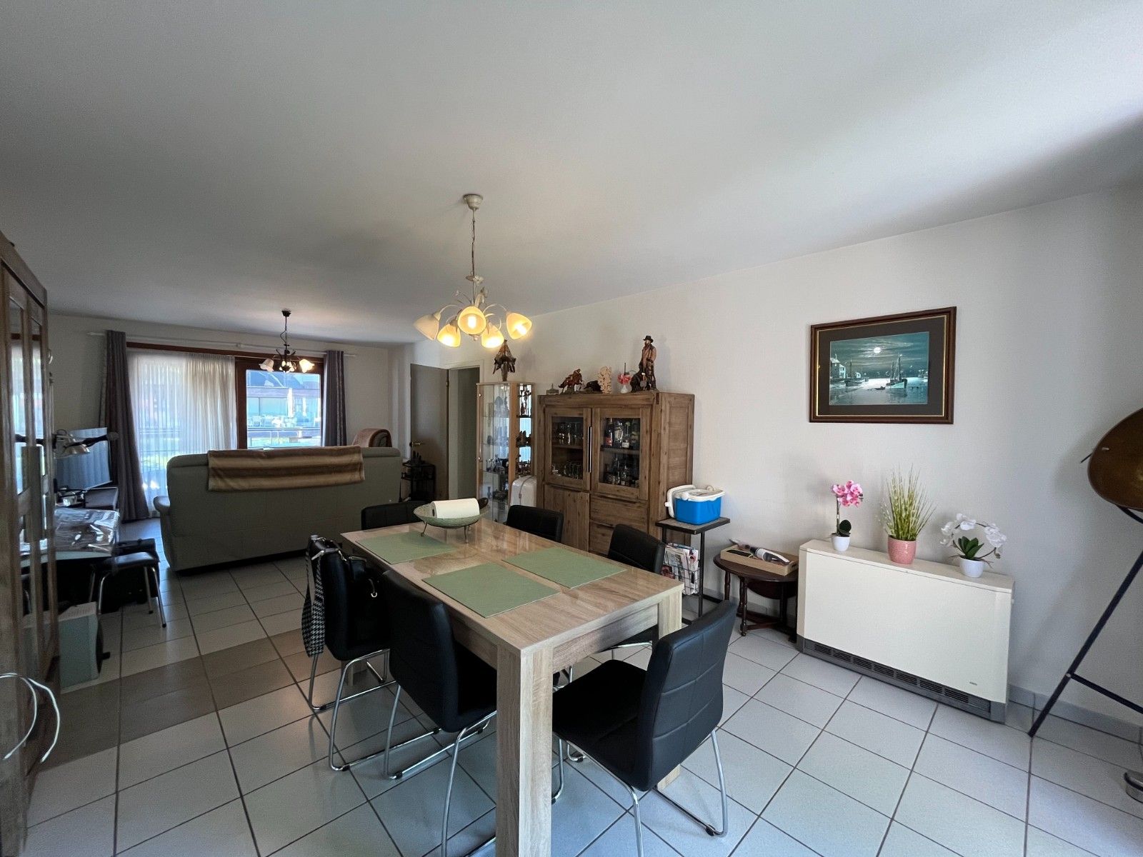 🌇 Stadse charme in Waregem – Appartement met ruimte en potentieel! foto 5