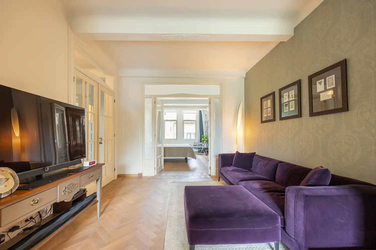 Energiezuinig (EPC B) en hoogwaardig gerenoveerd art-decoappartement met 2 slaapkamers, terras en gelijkvloerse polyvalente ruimte op absolute toplocatie aan ’t Groen Kwartier foto 15