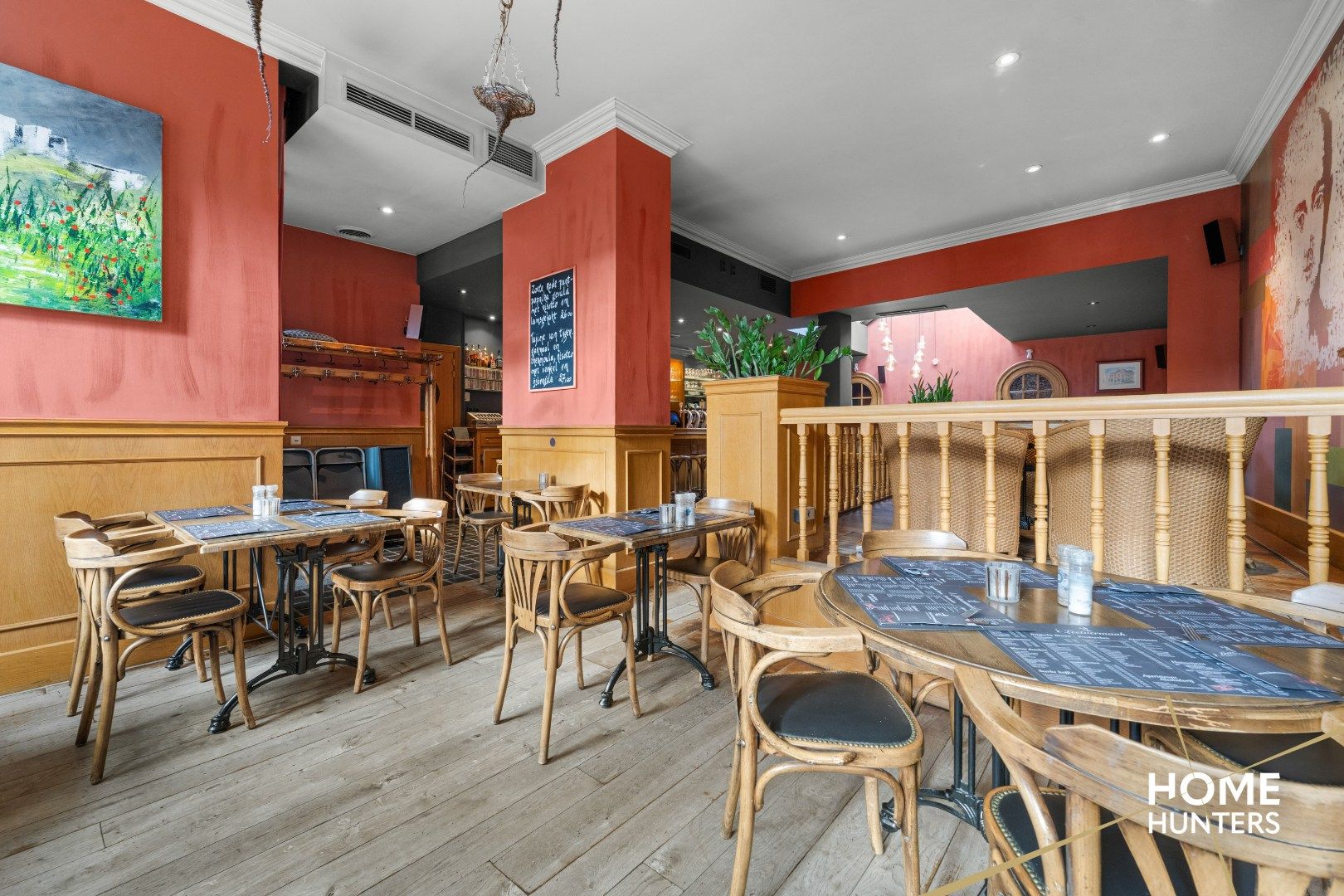 Uniek restaurant met luxueuze woonst in hartje Ieper foto 10