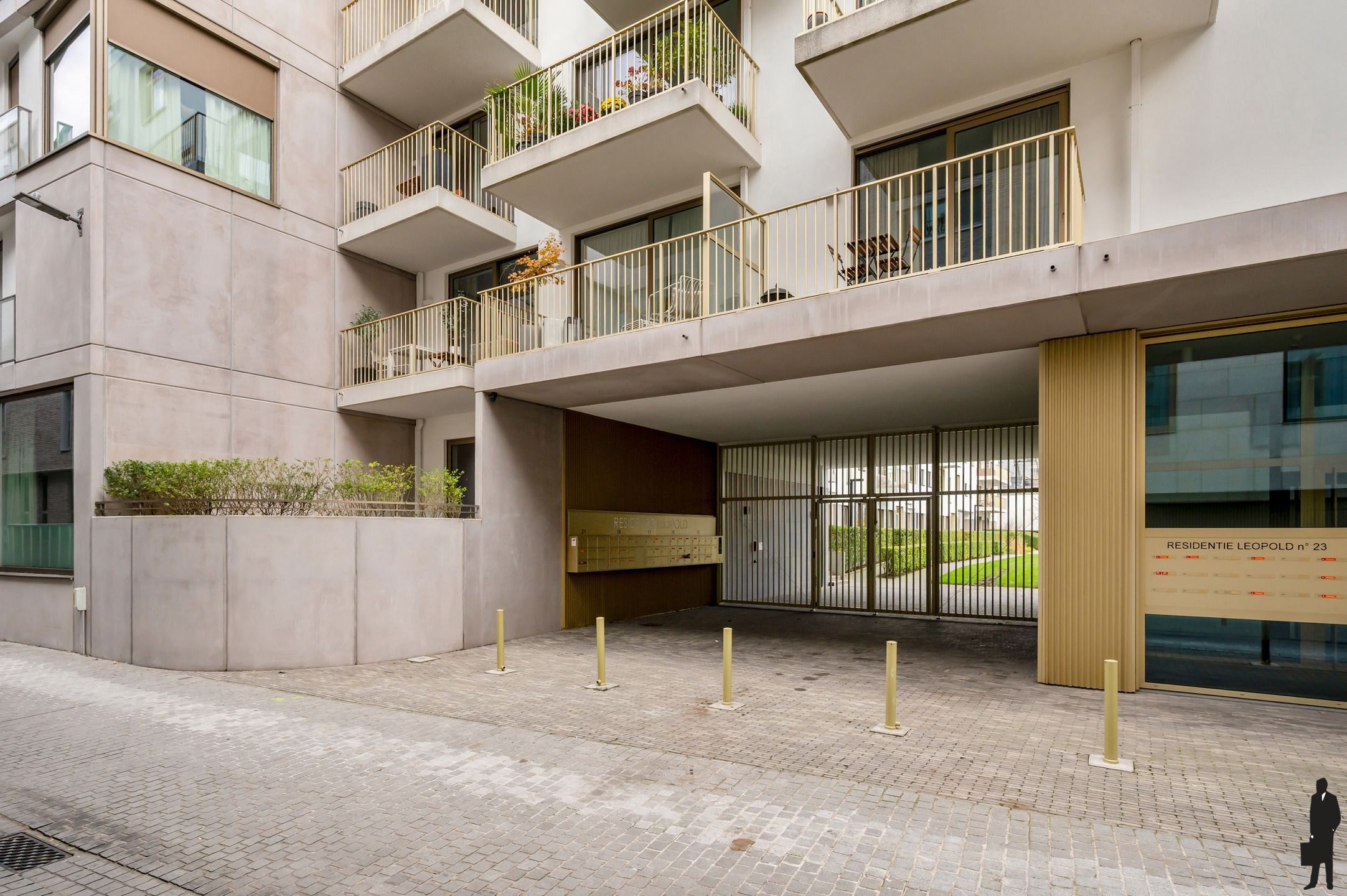 Licht 2-slpk appartement met 2 terrassen in Residentie Leopold foto 20