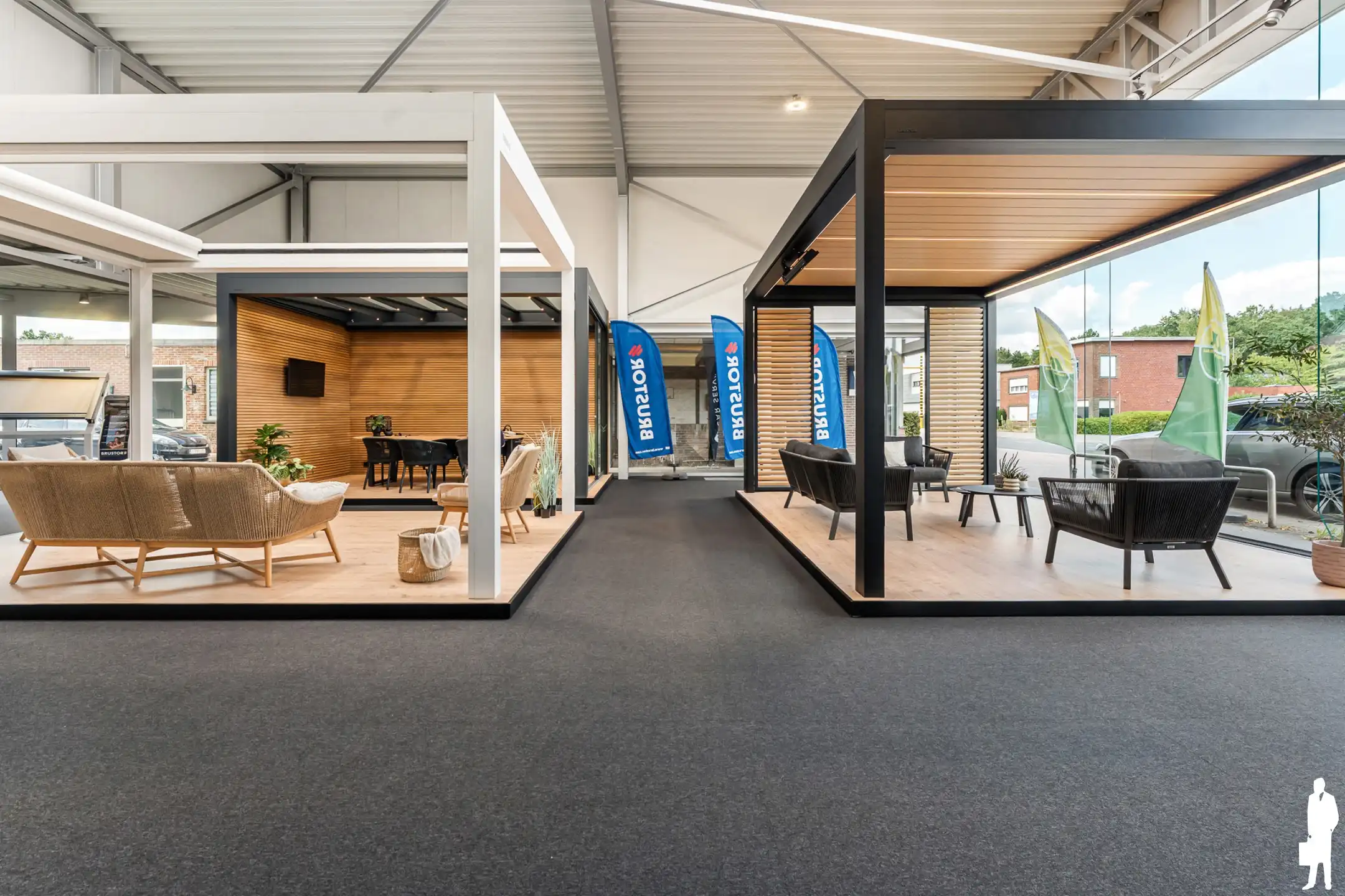 Winkelruimte / showroom te huur van ca. 240 m²  foto 3