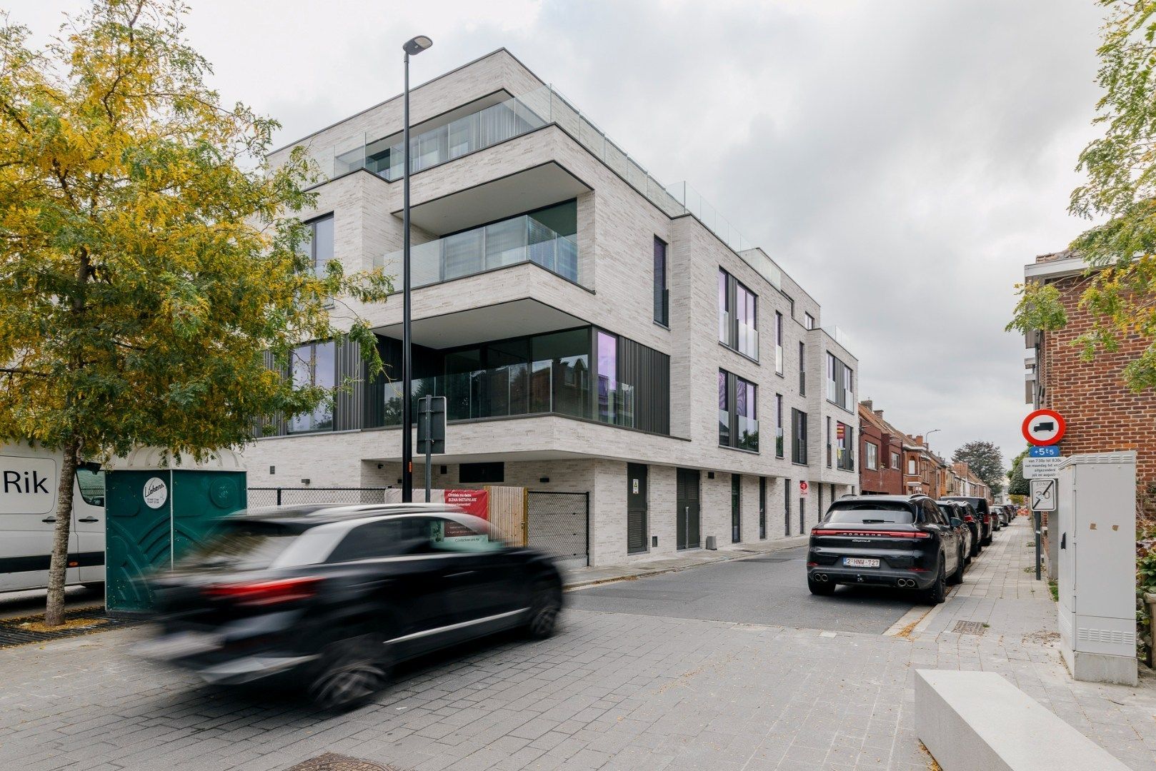 Ruim en lichtrijk appartement te koop in centrum Waregem foto 25