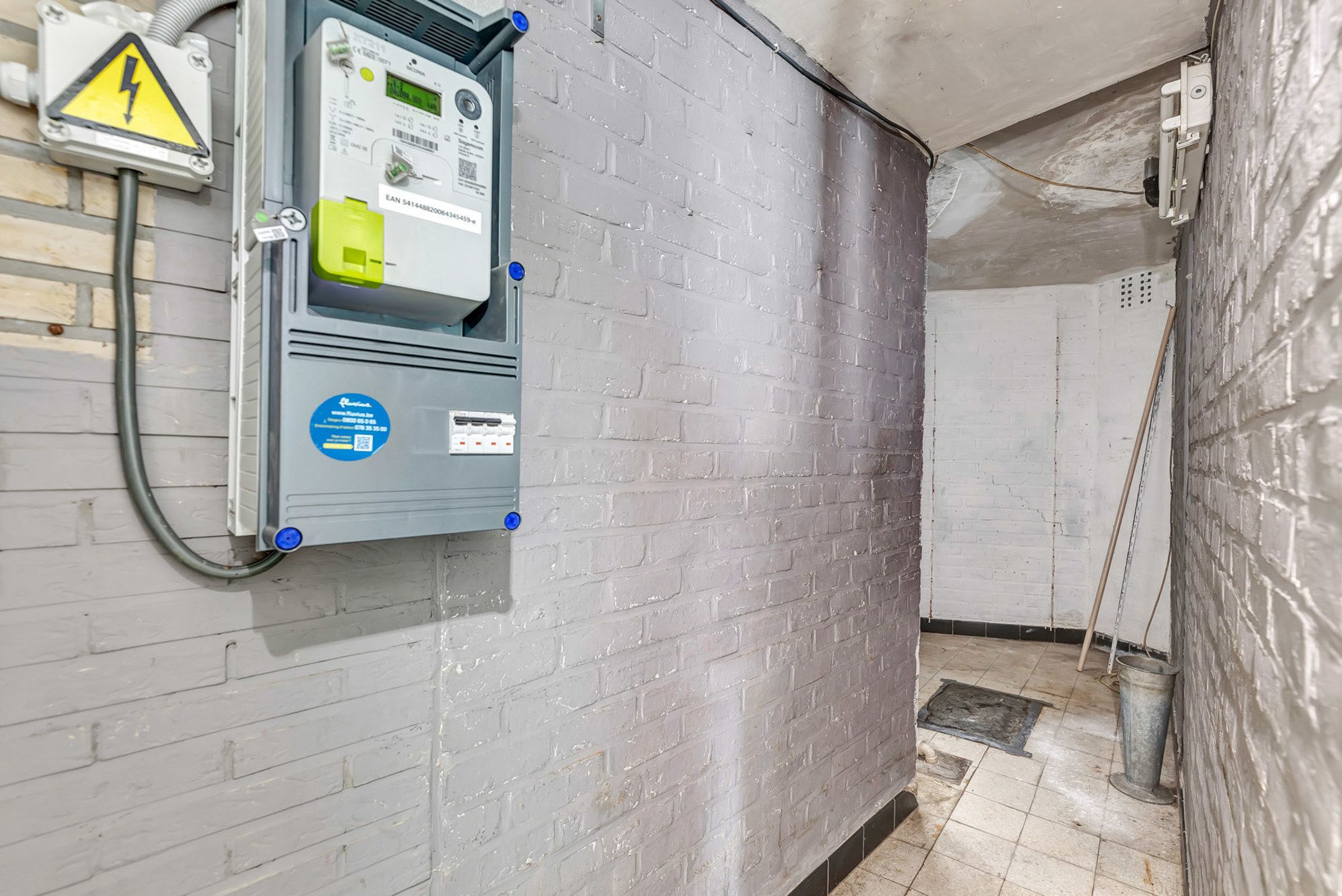 Opbrengsteigendom: Handelsruimte met 3 slpk app in centrum foto 28