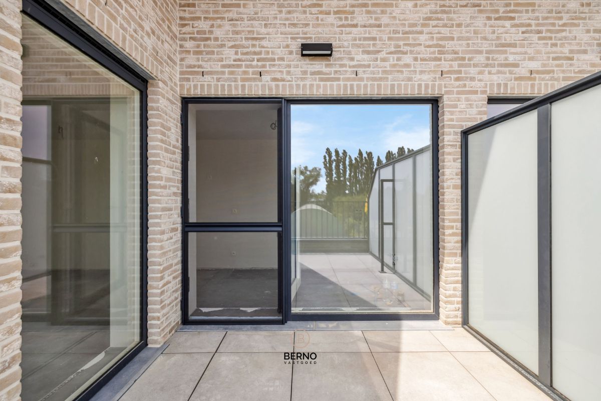 Ruim nieuwbouwappartement (6% BTW) met zonnig terras foto 6