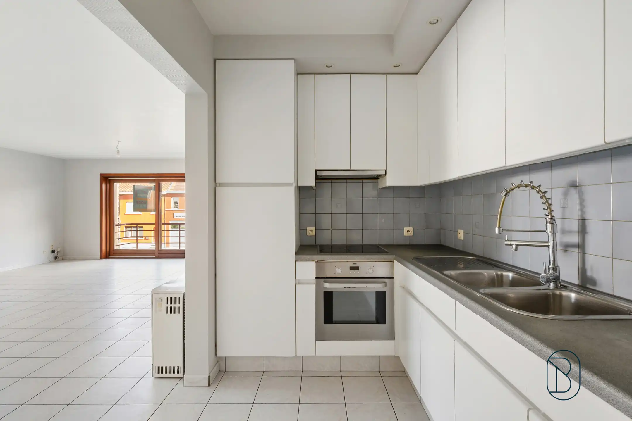 Instapklaar appartement met 2 slk en garage in Harelbeke foto 9