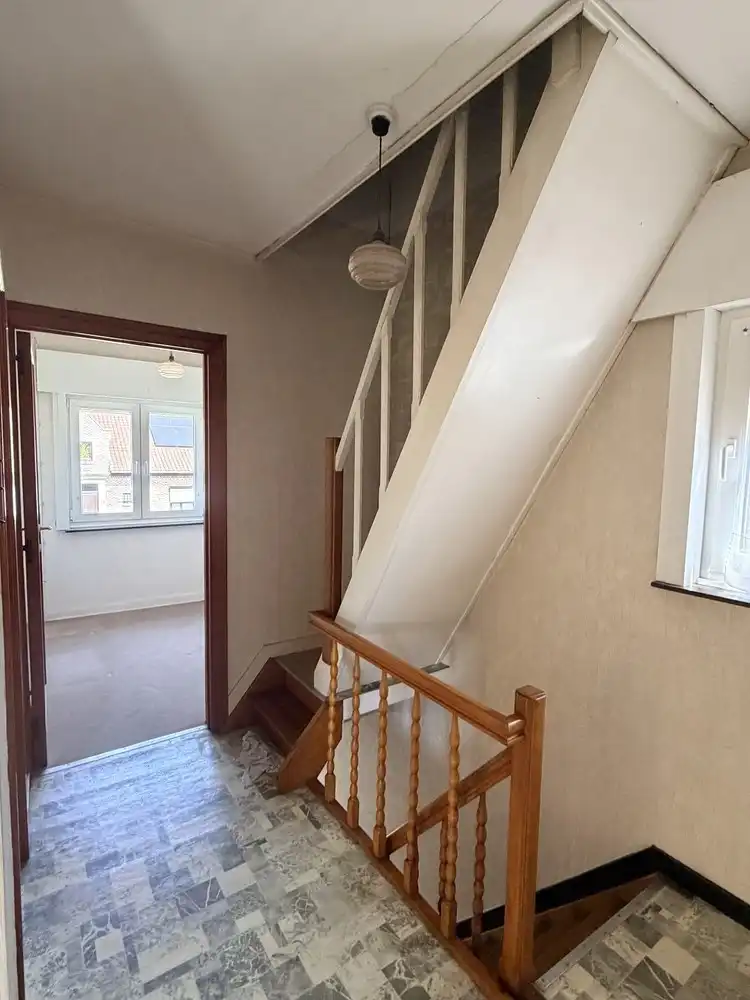 Charmante te renoveren woning op een perceel van ca. 15 are met zuidgerichte tuin foto 11