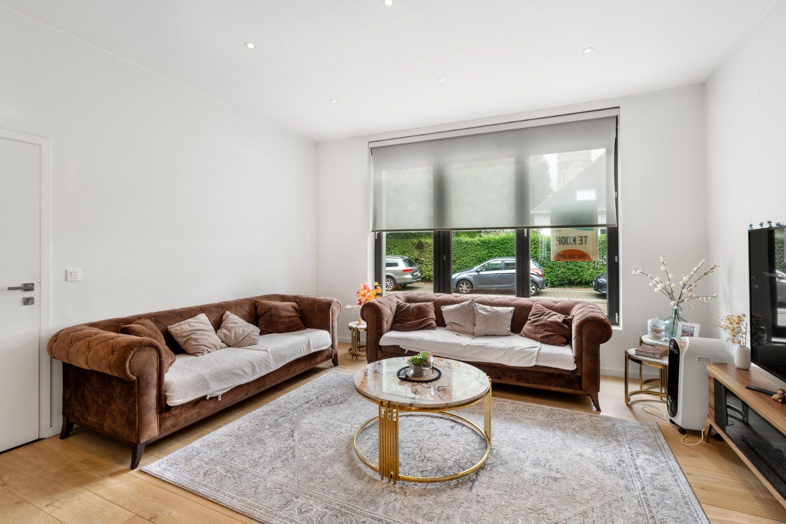 SCHITTEREND GLVL APPARTEMENT MET ZONNIG TERRAS VLAKBIJ CENTRUM foto {{pictureIndex}}