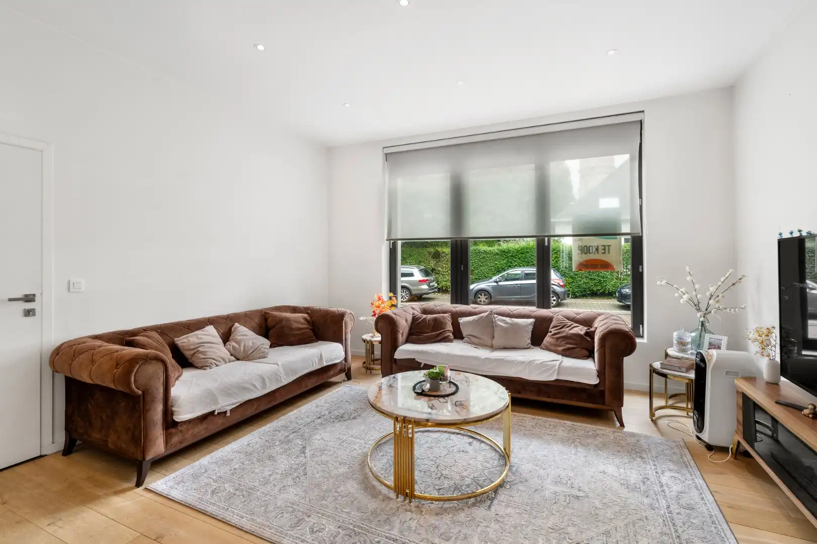 SCHITTEREND GLVL APPARTEMENT MET ZONNIG TERRAS VLAKBIJ CENTRUM foto {{pictureIndex}}