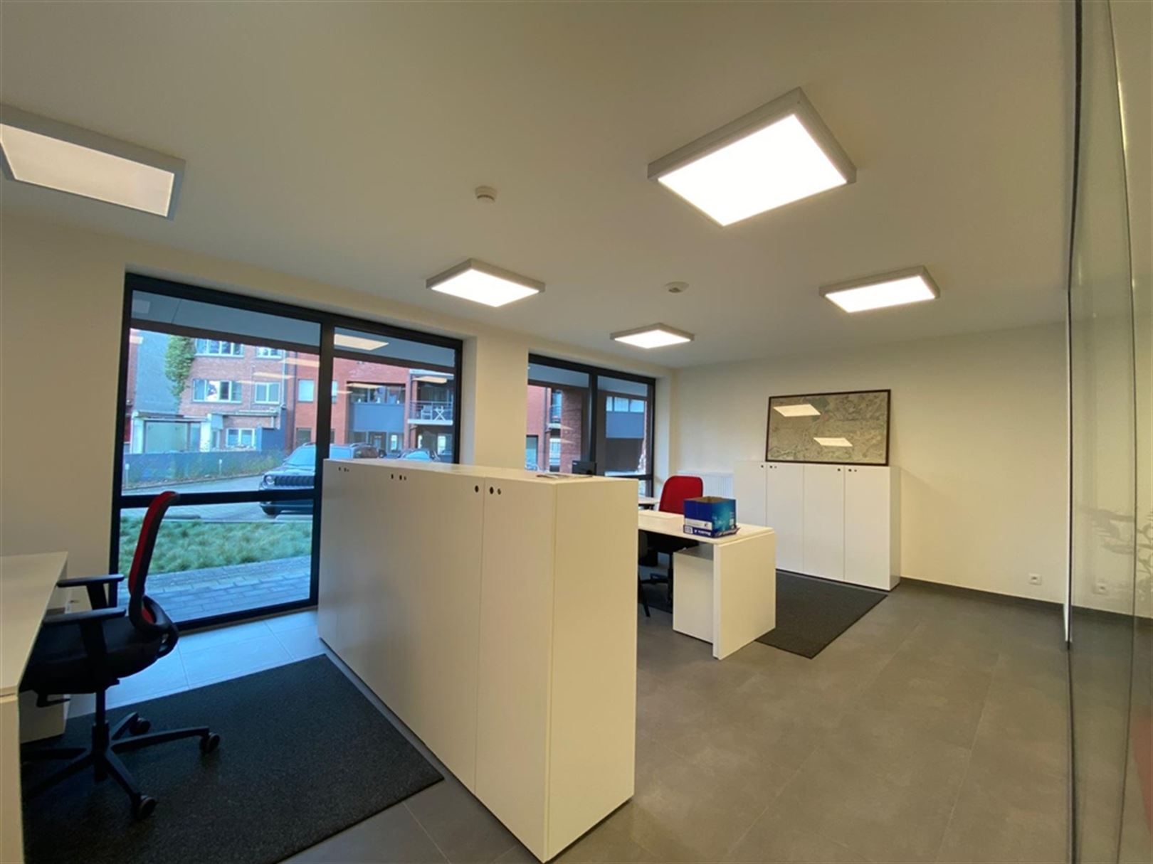 Modern gelijkvloers kantoor te koop op de Antwerpsestraat foto 6