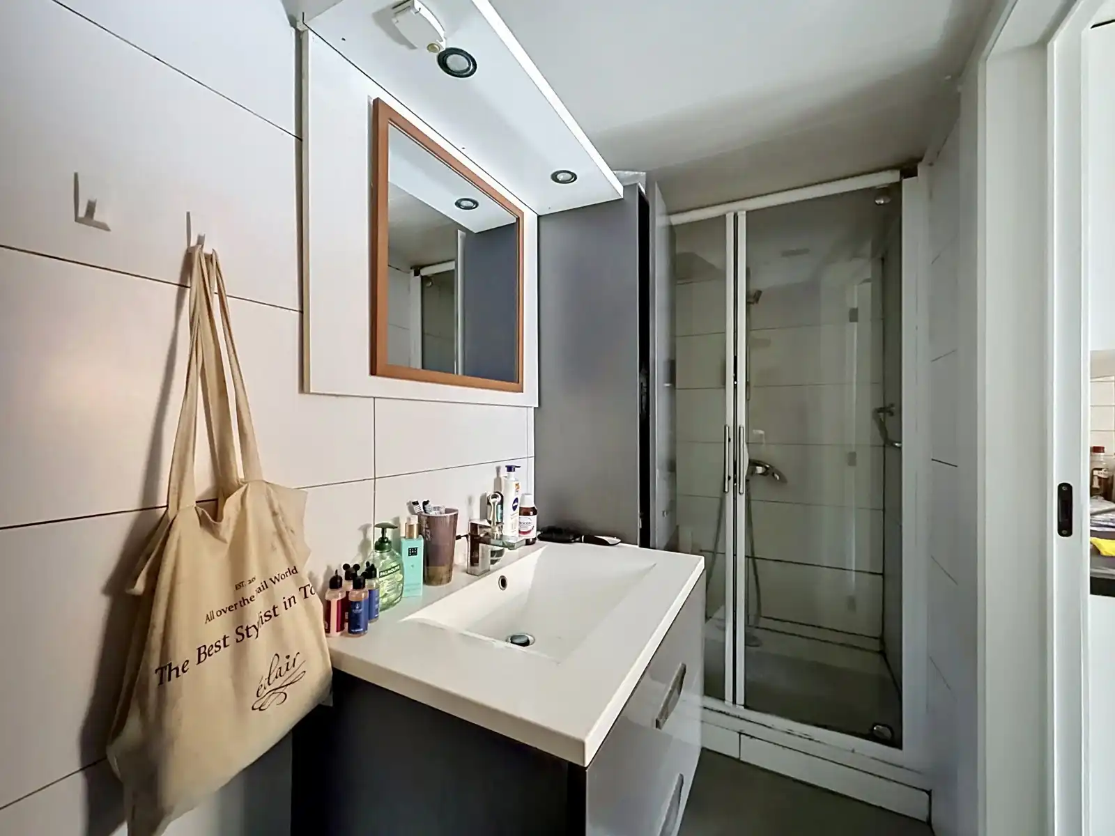 Gelijkvloersappartement met 2 SLPK! foto 8