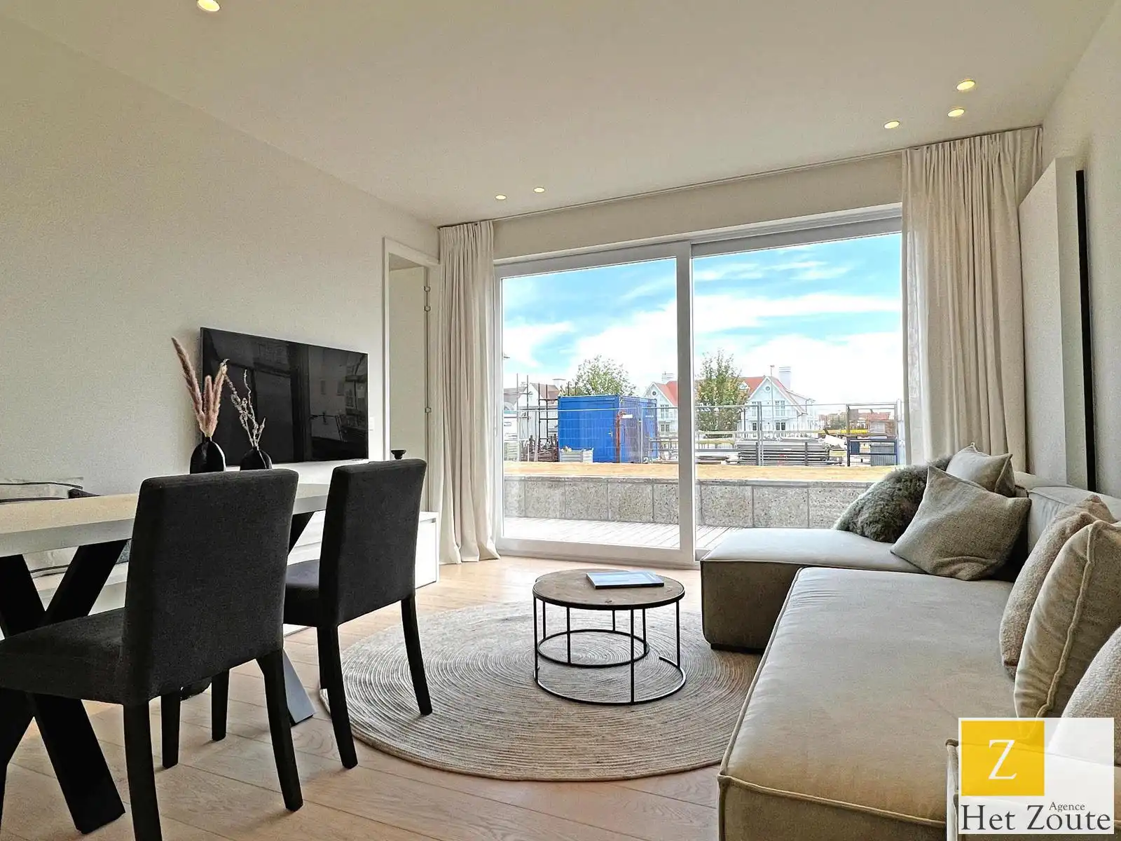 Prachtig gerenoveerd appartement gelegen op de Zeedijk foto 5