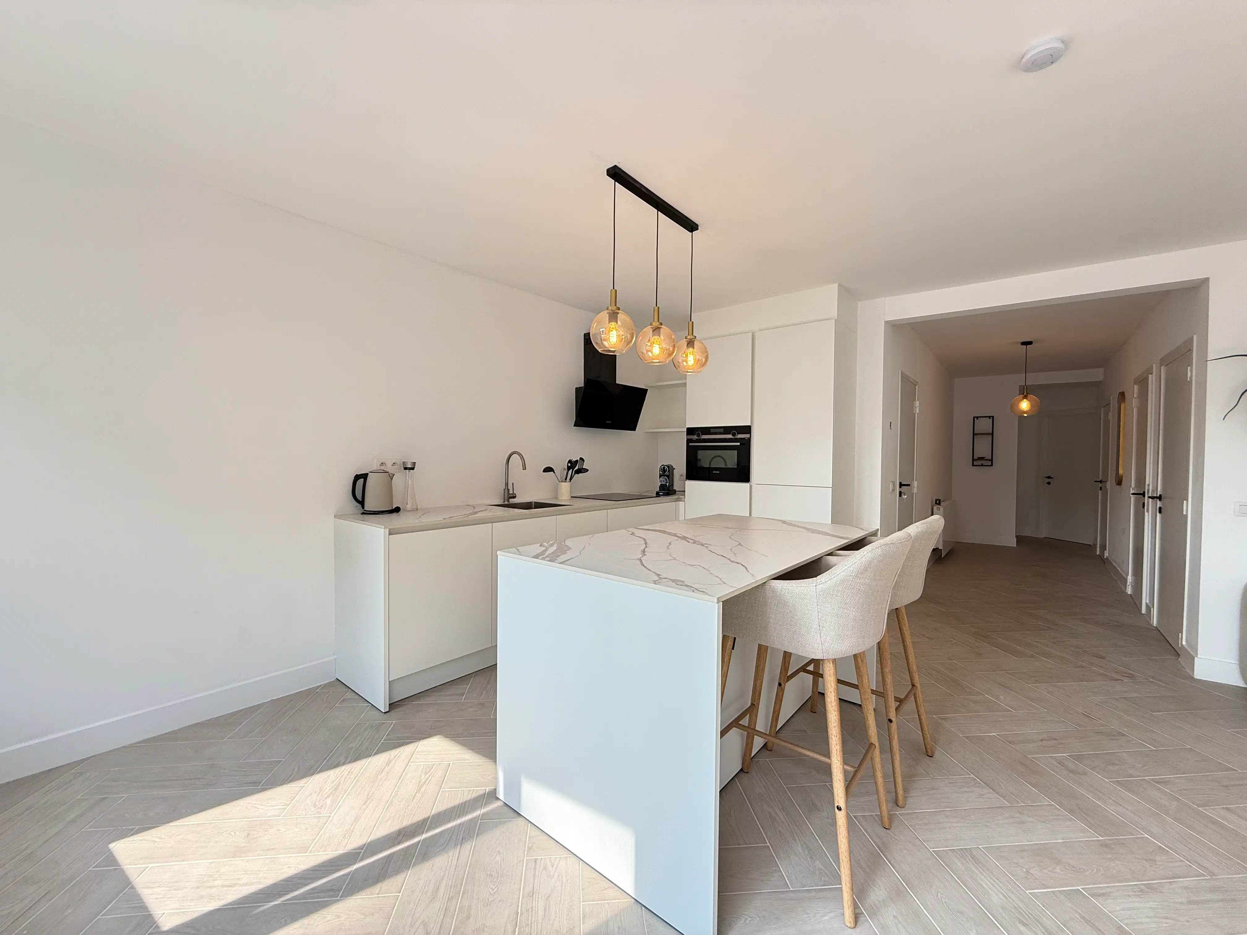 Subliem gerenoveerd appartement met terras foto 6