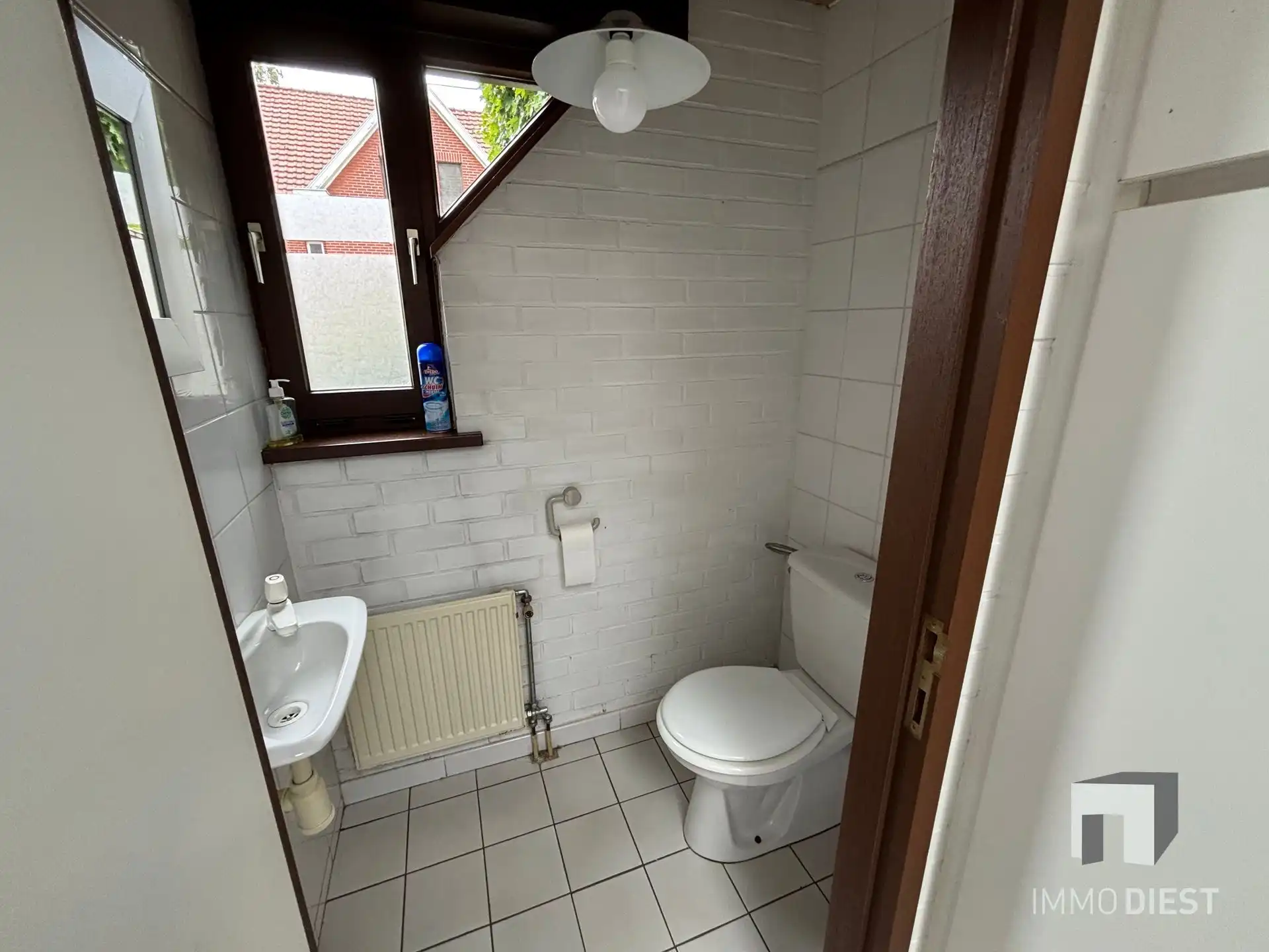 Te koop: Te renoveren vrijstaande woning met 3 slaapkamers en ruime garage  foto 12
