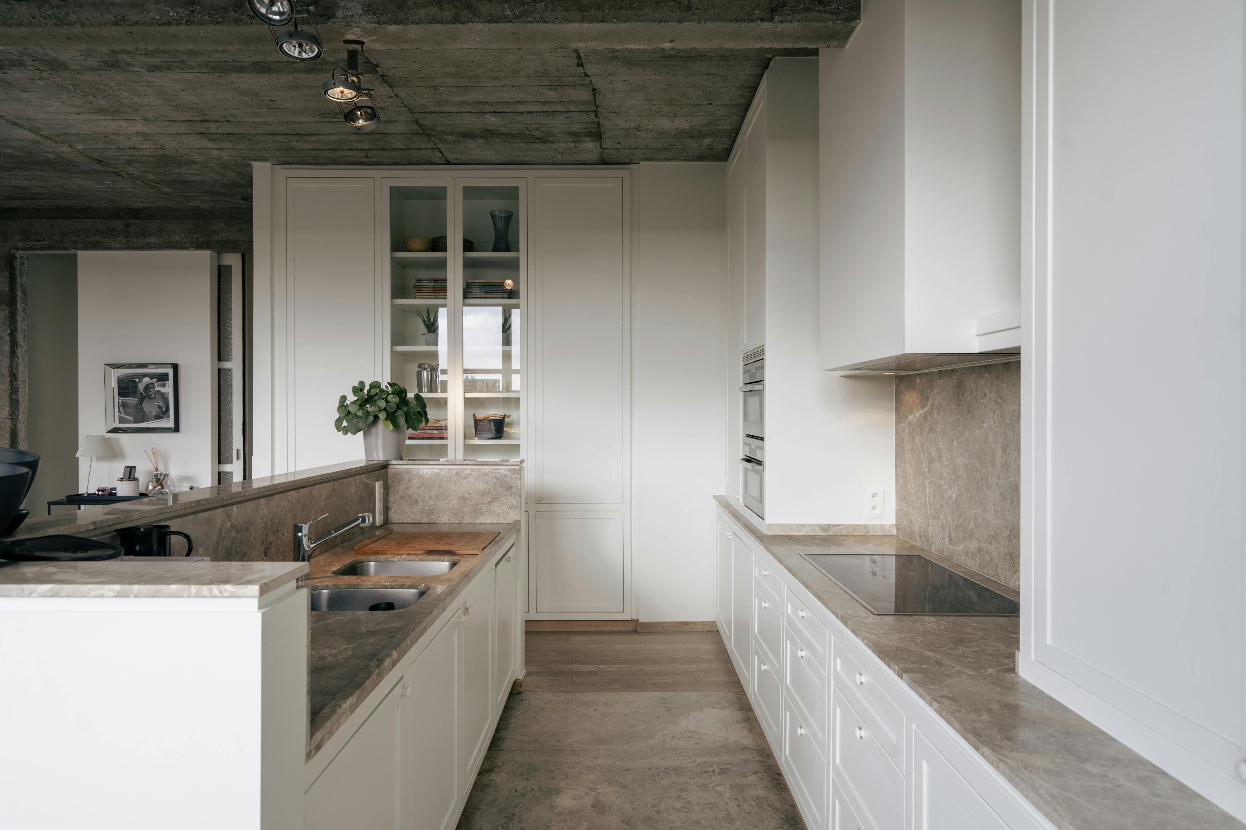 Exclusieve loftwoning met zwembad en loods te koop in Lauwe foto 9