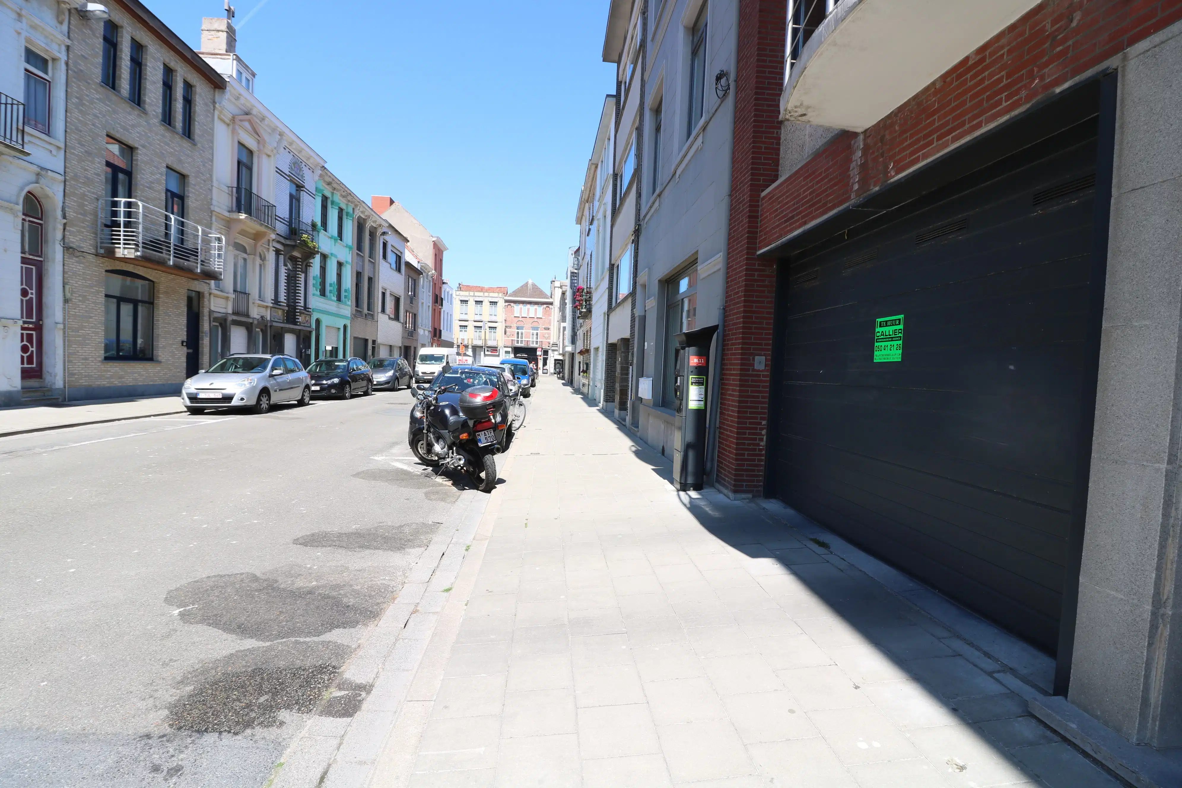 Gesloten garagebox in het centrum van Blankenberge. foto 3