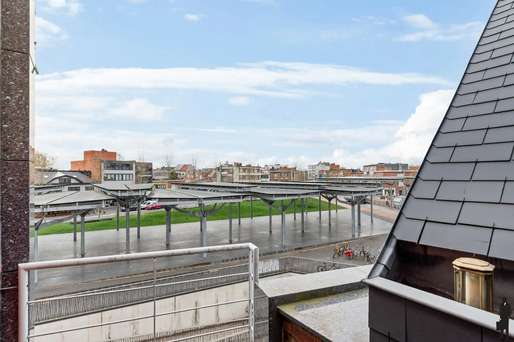 Centraal gelegen app met zicht op het Marktplein van Mortsel foto 5