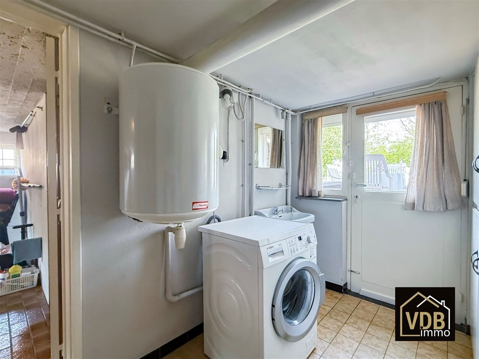 WONING MET 3 SLAAPKAMERS - GARAGE EN LEUKE TUIN foto 46
