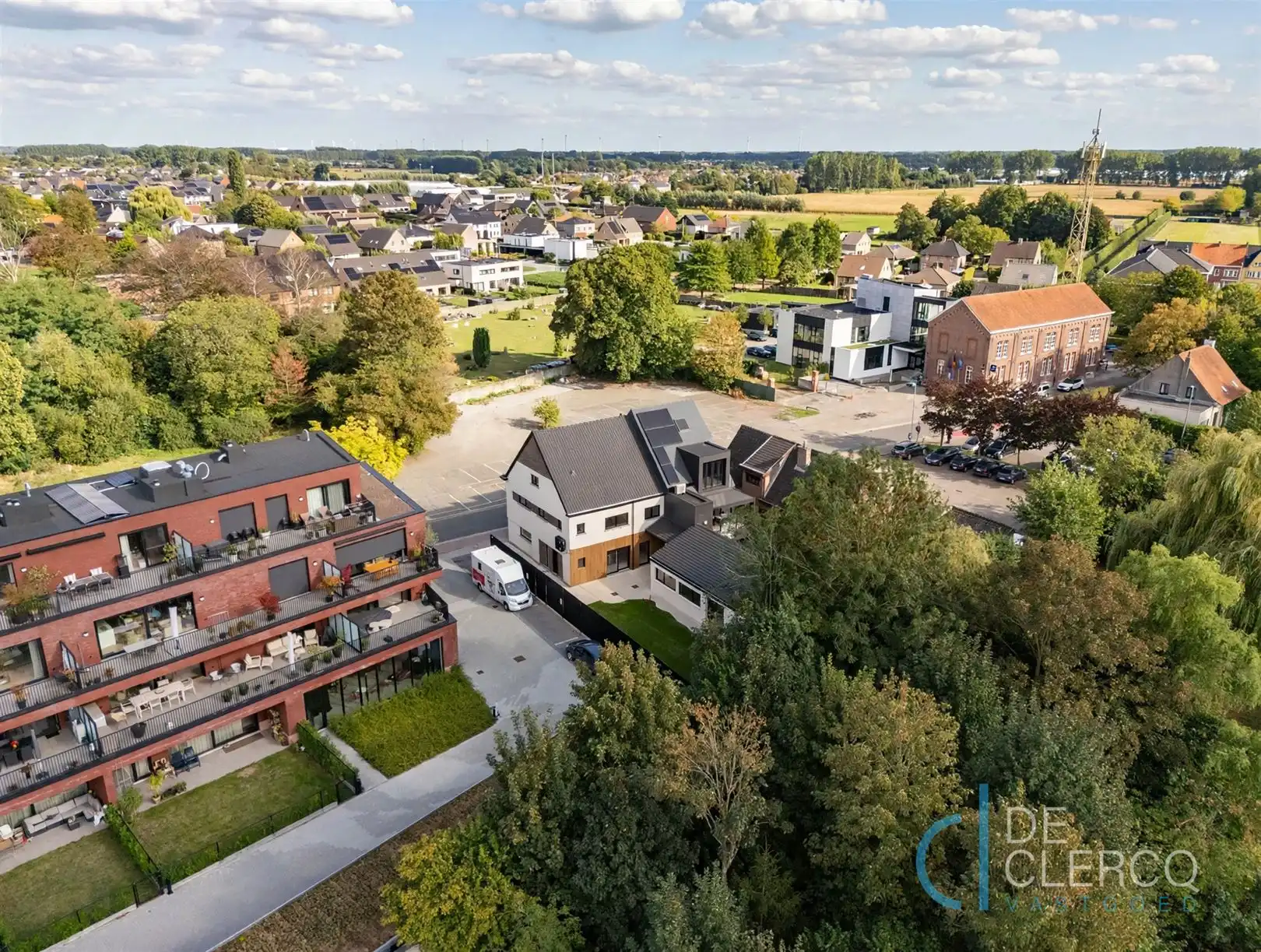 Gerenoveerde woning met oprit te koop in centrum Lochristi!  foto 22