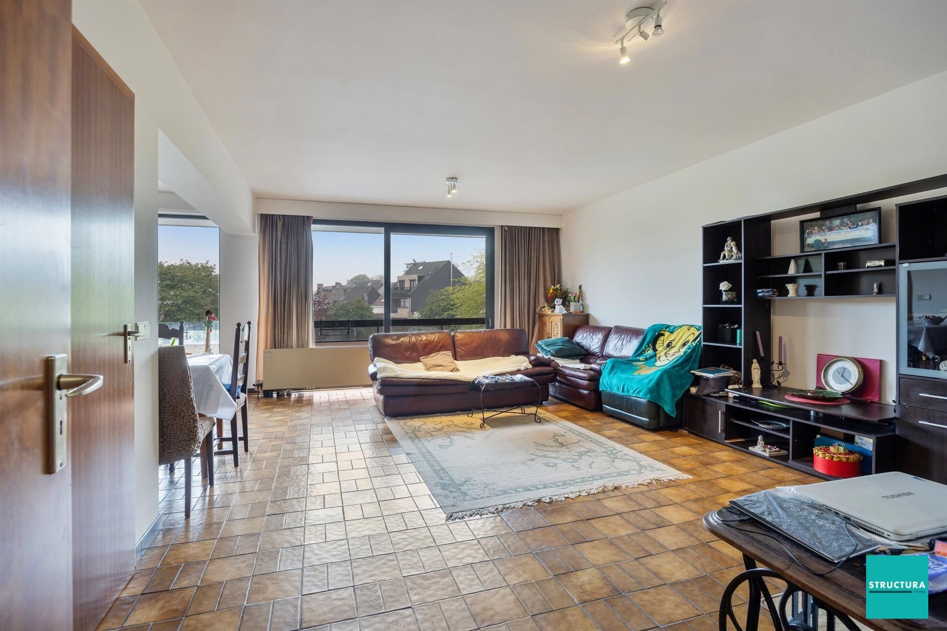 Appartement met 3 ruime kamers en garage foto 4