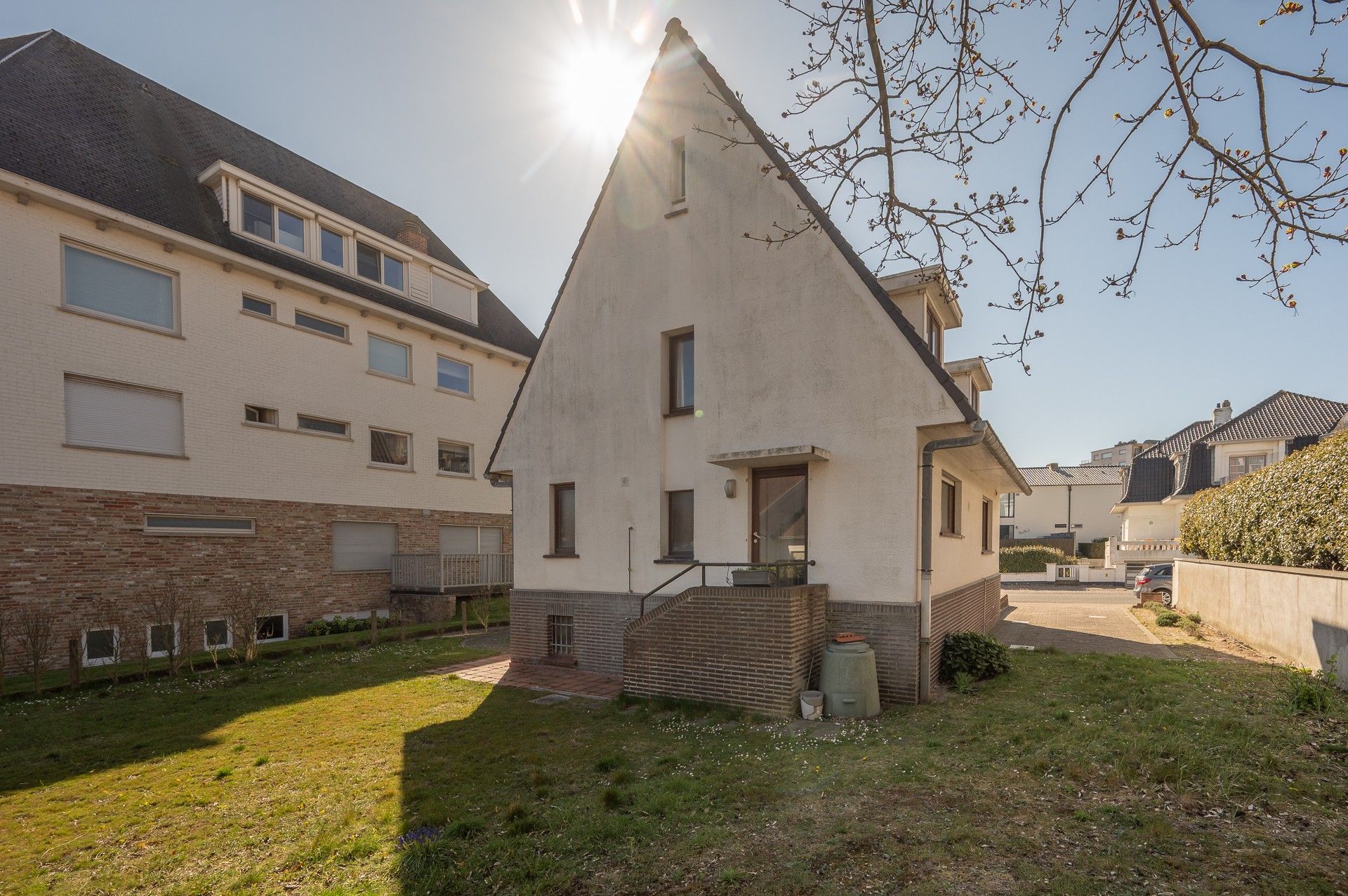 Unieke woning met potentieel op toplocatie in Knokke foto 14
