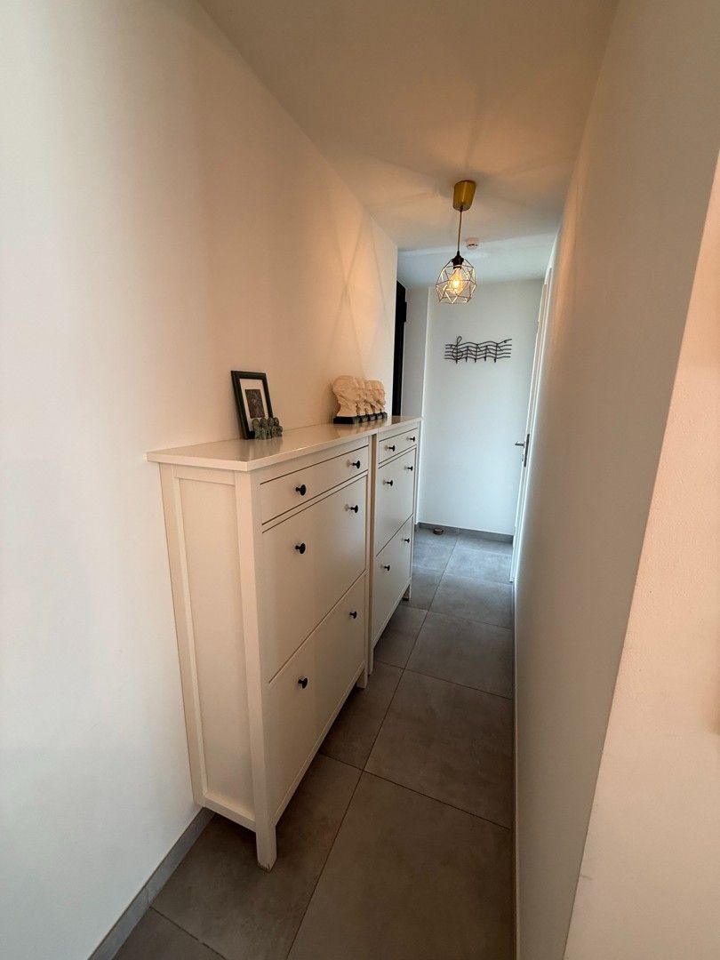 Gelijkvloers 1-slaapkamerappartement met ruim terras vlakbij het centrum van Diepenbeek. foto 4