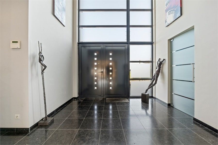 STIJLVOLLE OPEN BEBOUWING MET 3 SLKS OP EEN KNAP PERCEEL foto 8