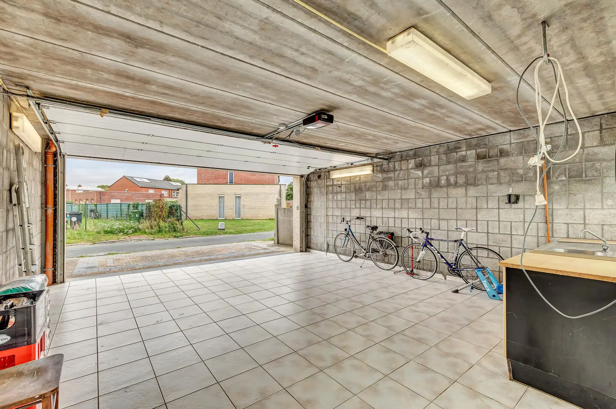 Instapklare, energiezuinige woning met ruime garage foto 28