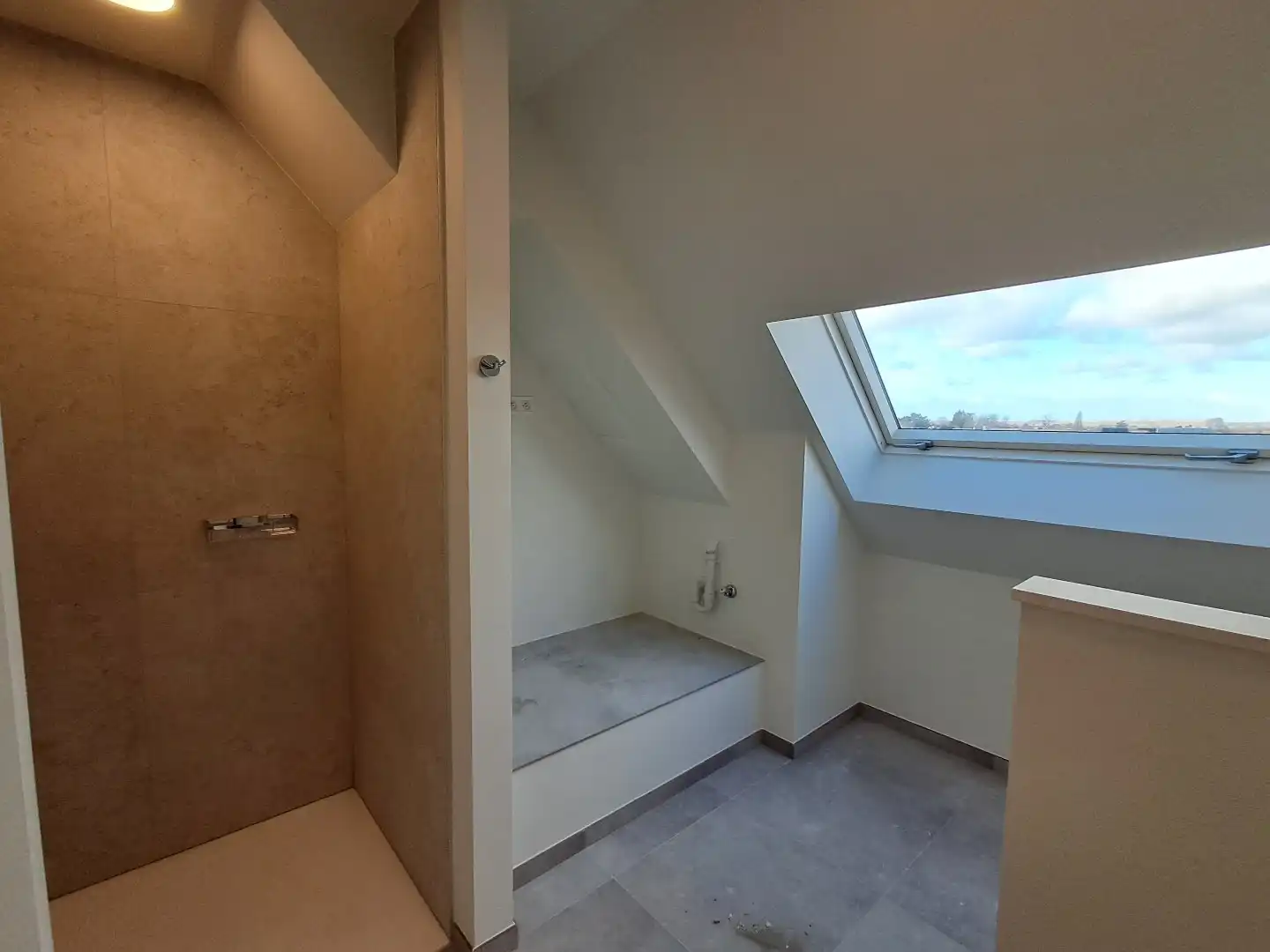 Ruim nieuwbouwappartement te Sijsele! foto 11