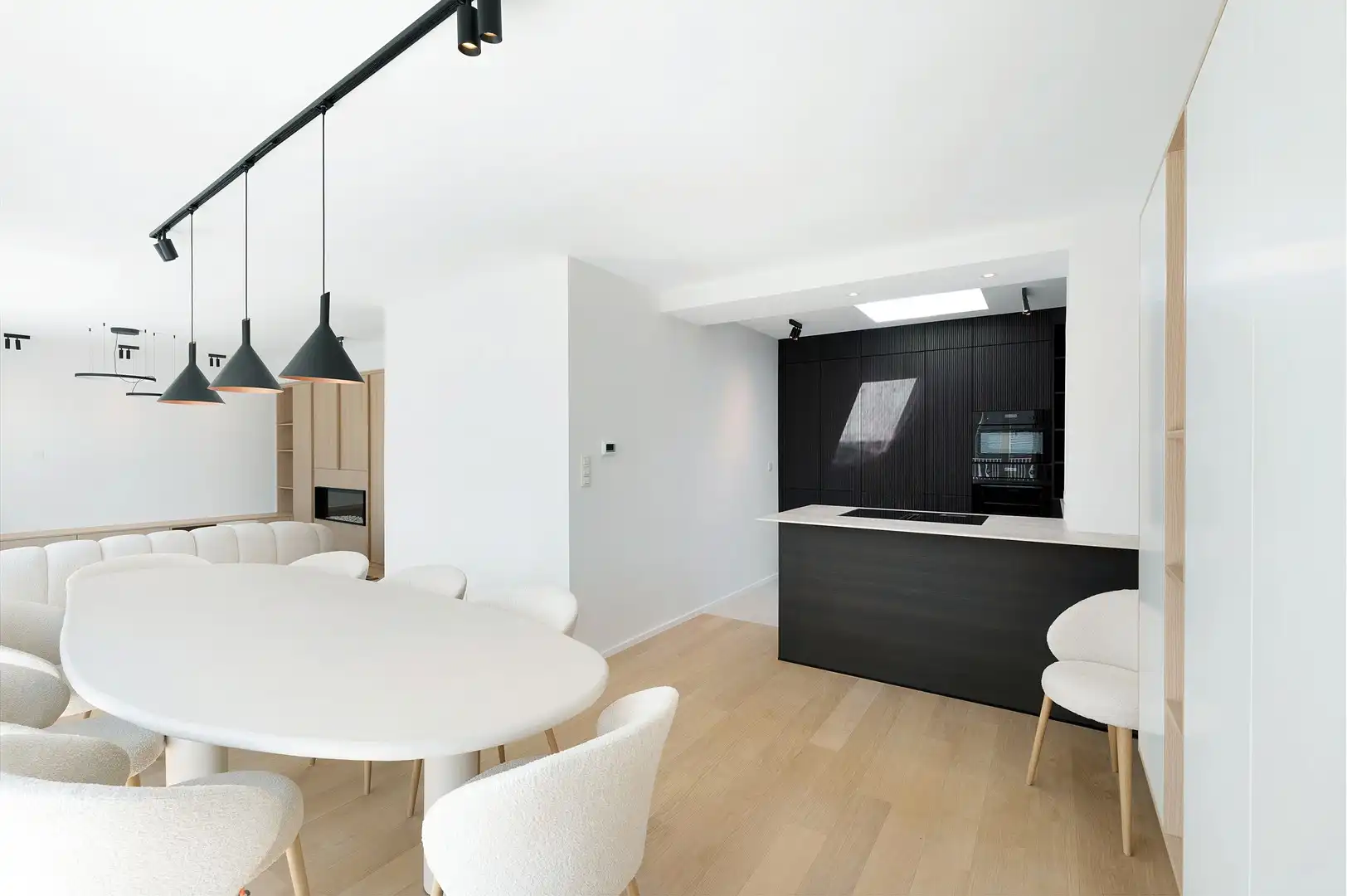Zonnige penthouse met 3 slaapkamers en open zicht, nabij de Dumortierlaan. foto 11