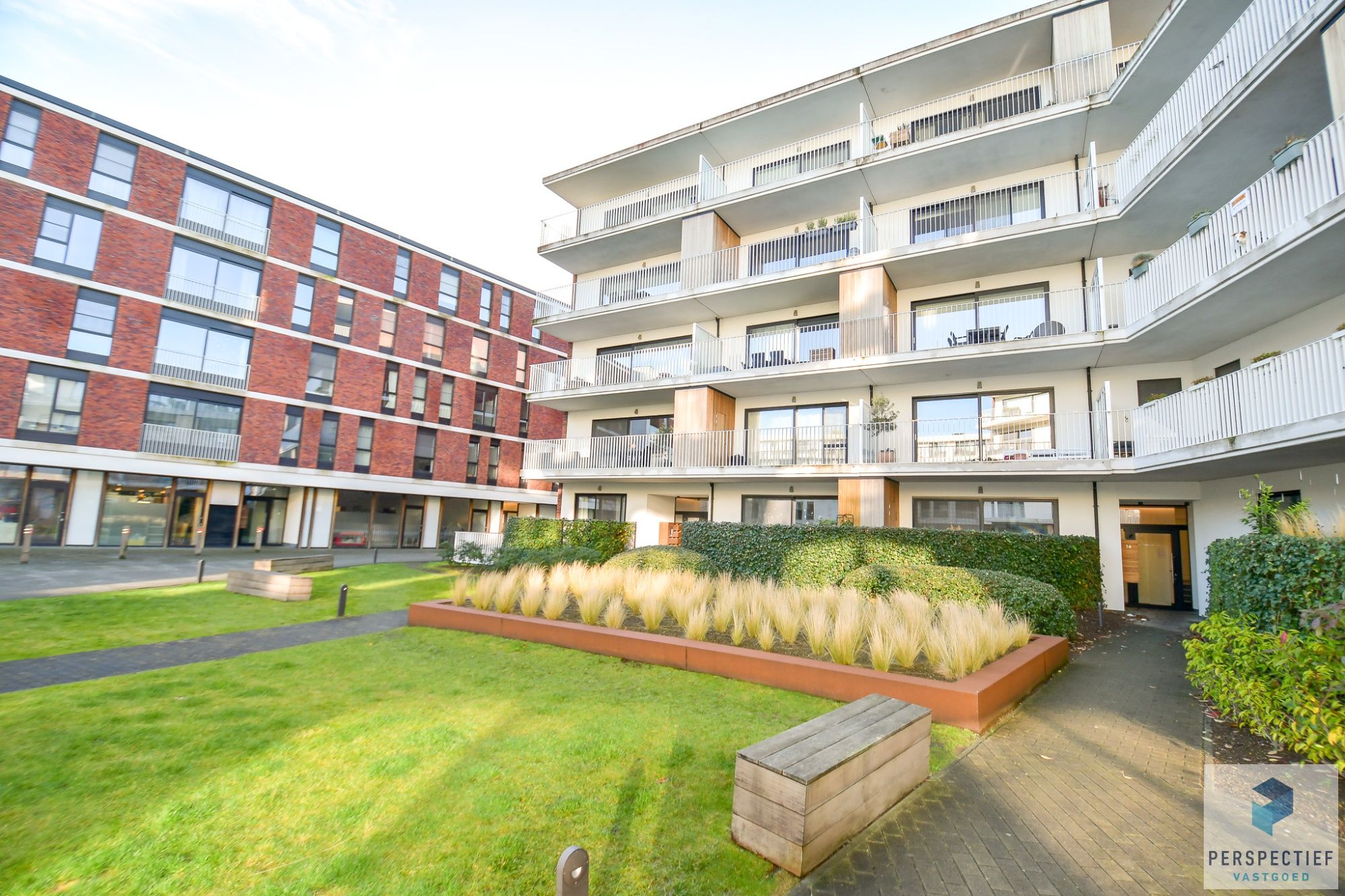 Ruim lichtrijk appartement (89m²) met  ZONGERICHT TERRAS, 2 SLPKS & AUTOSTAANPLAATS foto 13