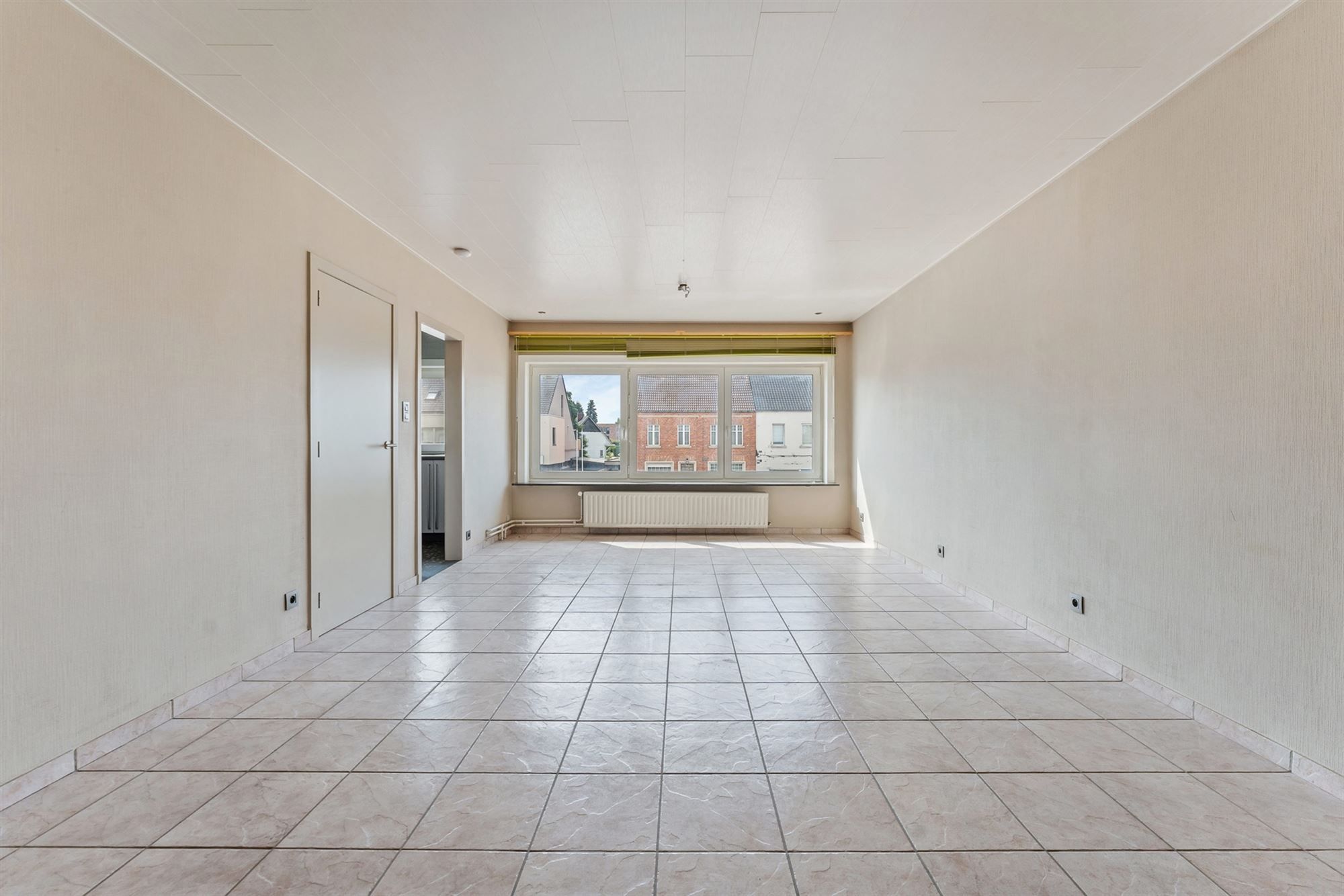 CENTRAAL GELEGEN EN INSTAPKLAAR APPARTEMENT MET 2 SLAAPKAMERS EN GARAGE NABIJ PAAL DORP foto 3