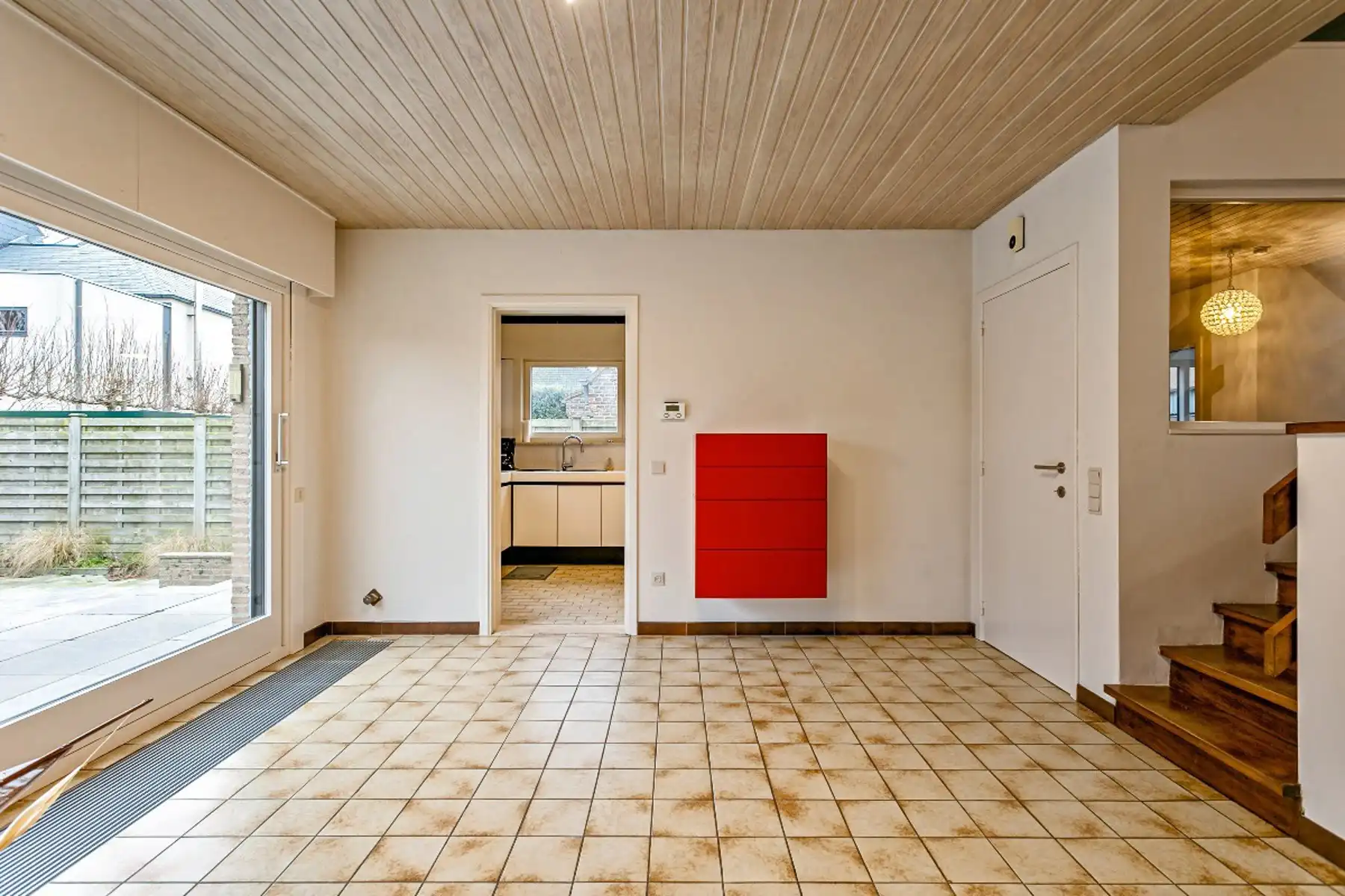 Ruime woning met 4/5 slpks op rustige ligging te Assebroek foto 7