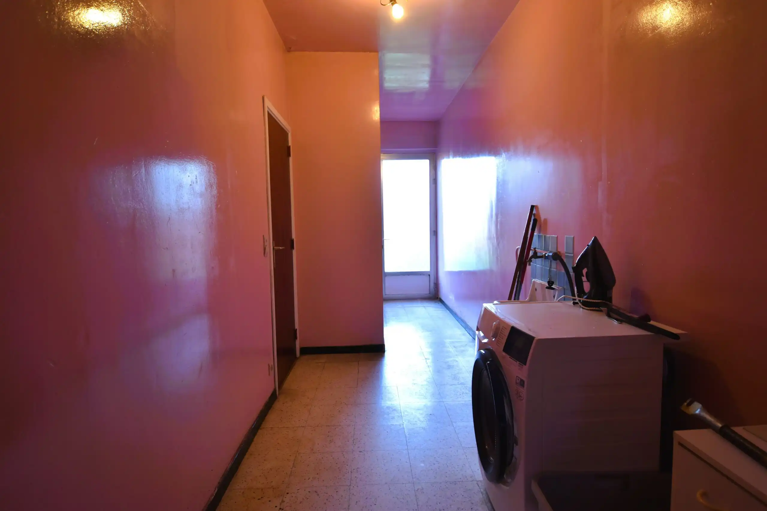 Landelijk gelegen bungalow met 3 slaapkamers en open zicht foto 27