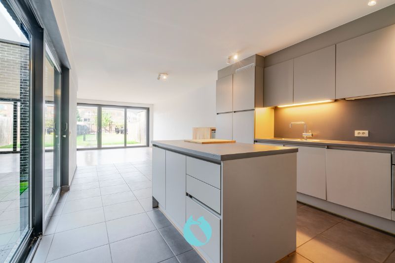 Ruim gelijkvloers 3-slaapkamer appartement te Wondelgem foto 6