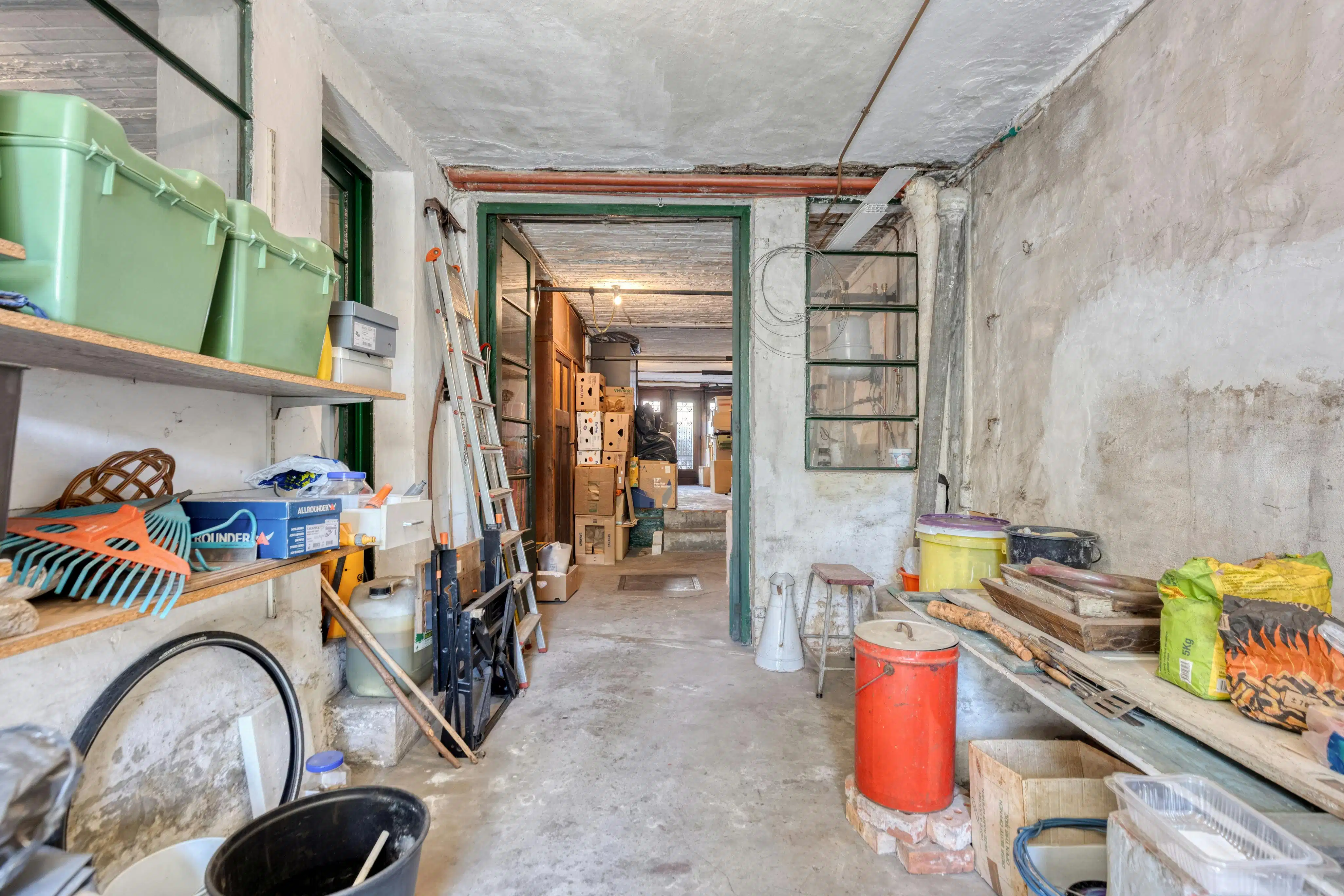 Charmant huis met ruime en zonnige tuin te koop in Merksem! foto 22