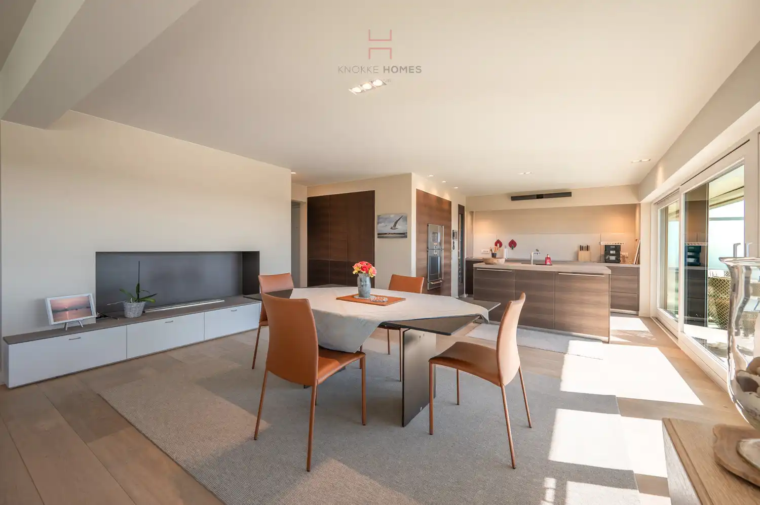 Riant appartement met open zicht over het meer van Duinbergen foto 9