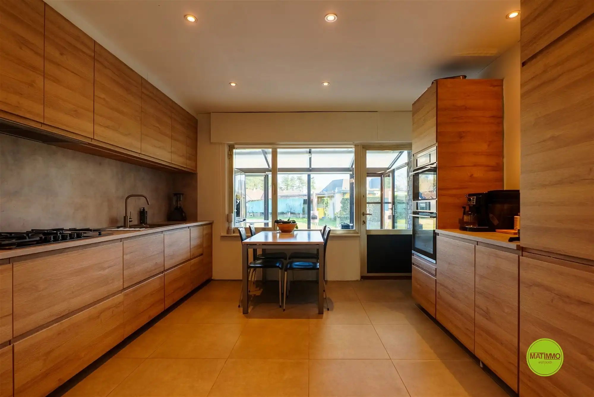 Instapklare woning met grote tuin in Laakdal foto 2