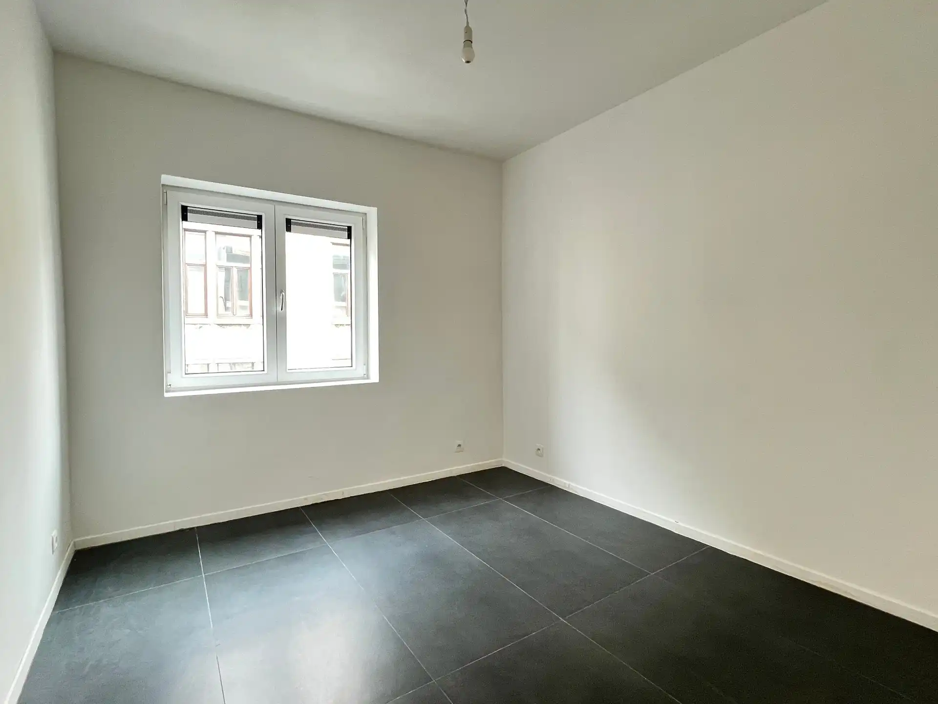 Grondig gerenoveerd pand met 3 vergunde appartementen - gelegen nabij de Troonplaats! foto 23