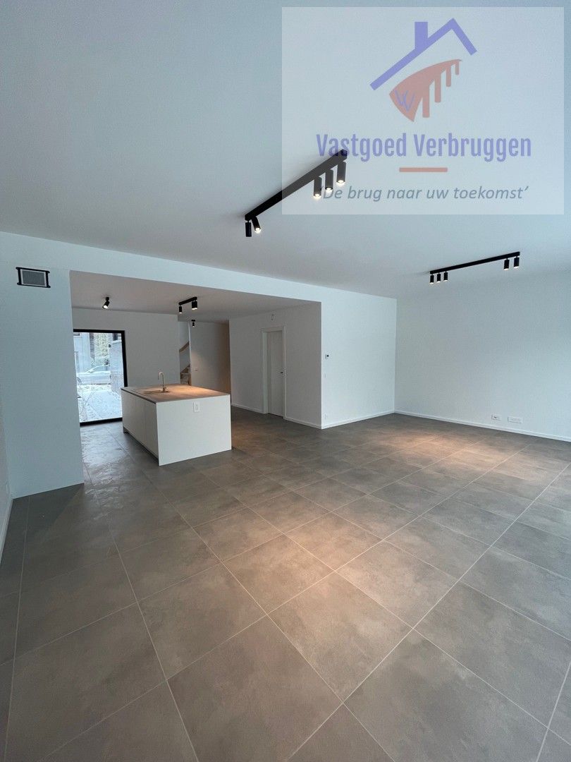 Stijlvolle nieuwbouwwoning in het hart van Mere foto 3