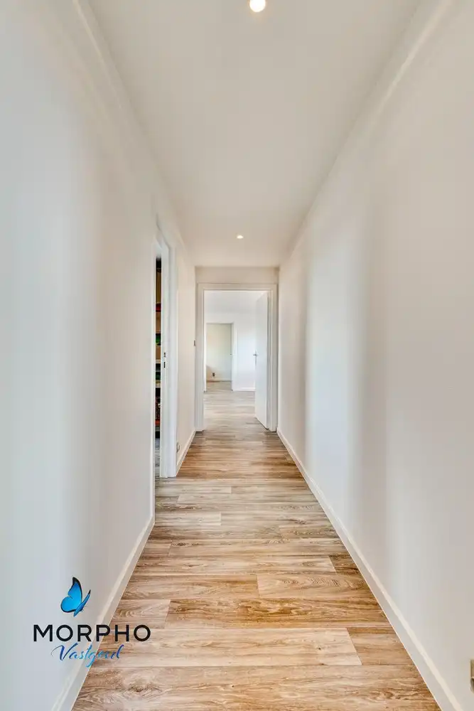 Instapklare handelswoning op topligging langs de N50 te koop in Wingene foto 18