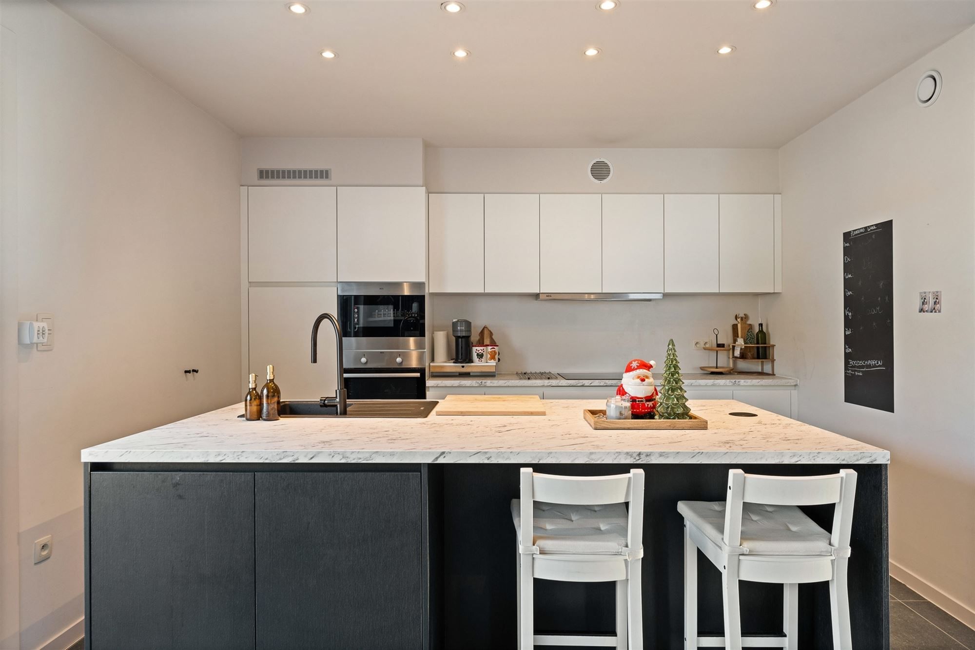 PRACHTIGE , INSTAPKLARE WONING OP TOP-LIGGING! foto 4