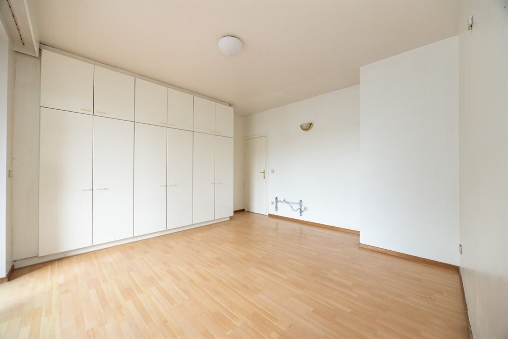 Lichtrijk appartement met 2 slaapkamers in centrum Leuven foto 14