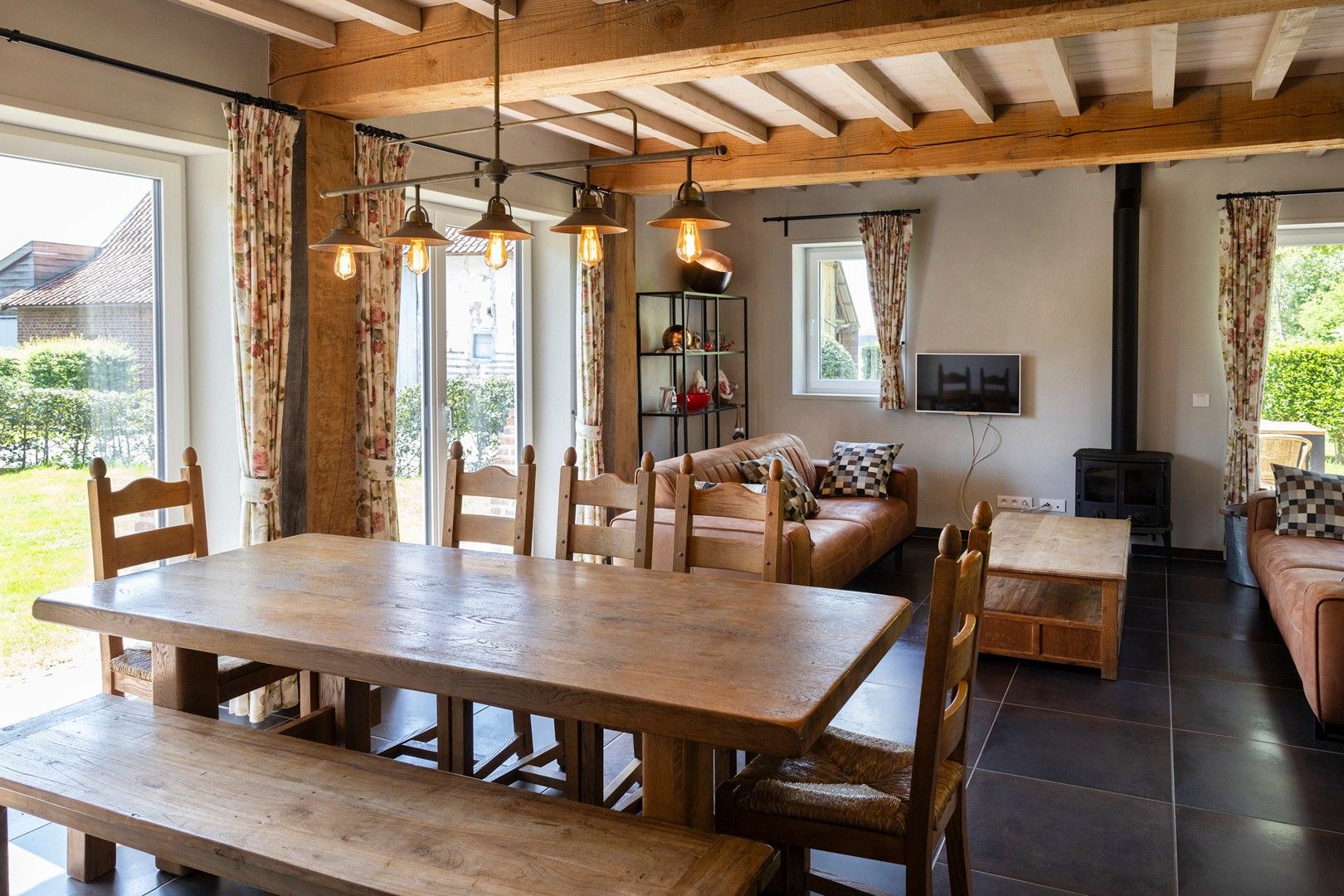 Gerenoveerde hoeve met 5 vakantiewoningen. foto 14