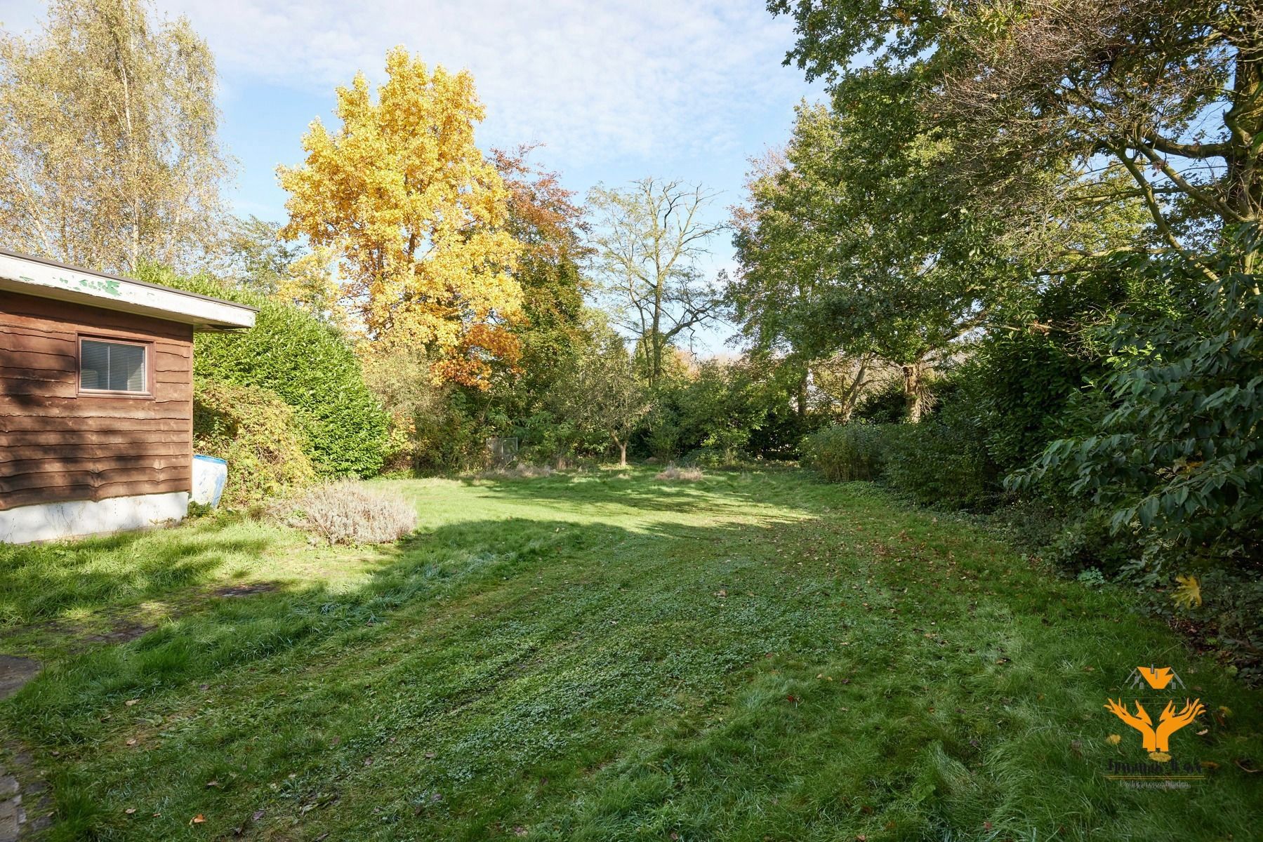 Groot perceel bouwgrond in residentiële woonwijk voor OB foto 5