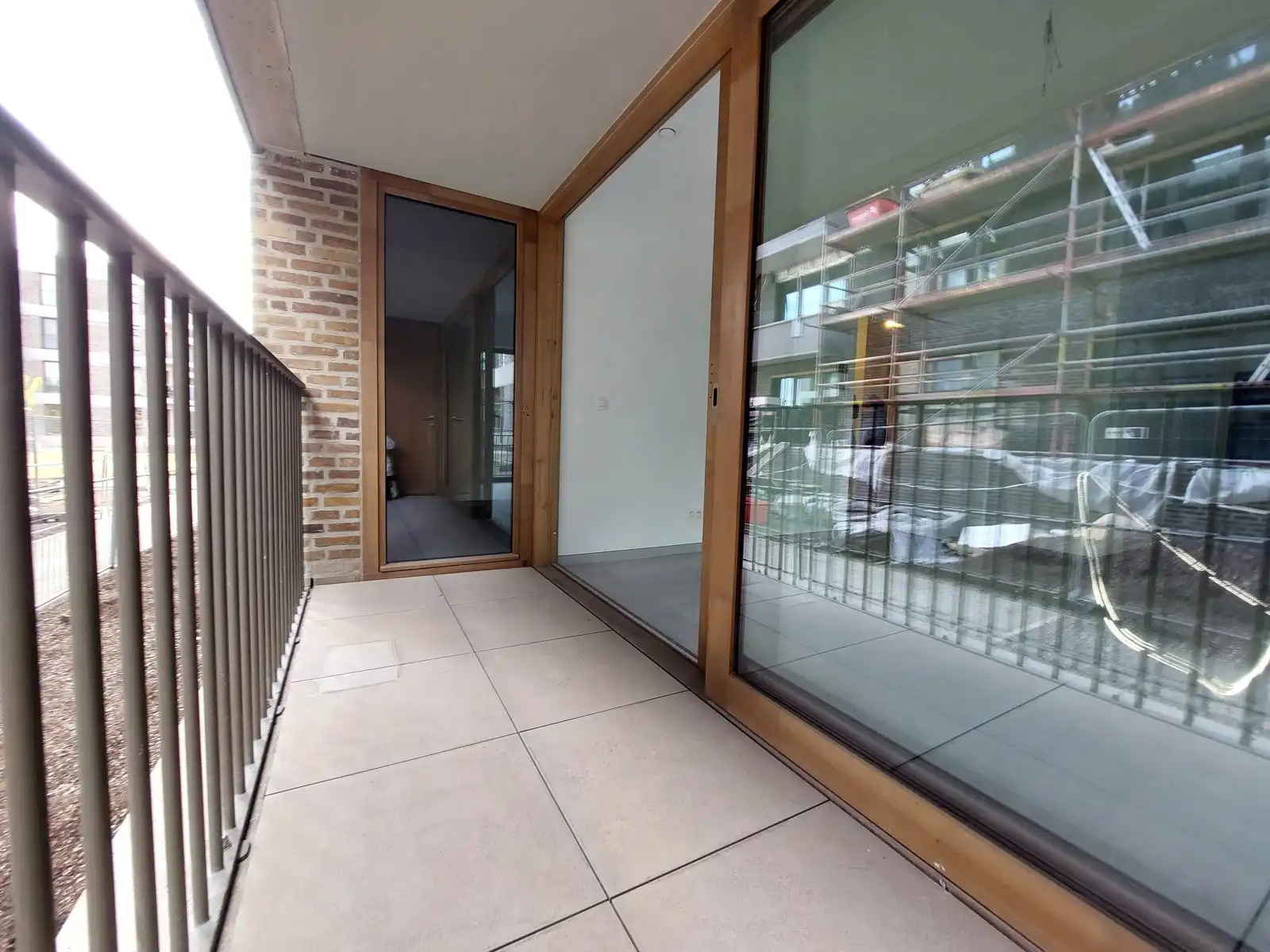 Wilrijk - Lichtrijk nieuwbouw 1 slpk  app met terras en P. foto 4