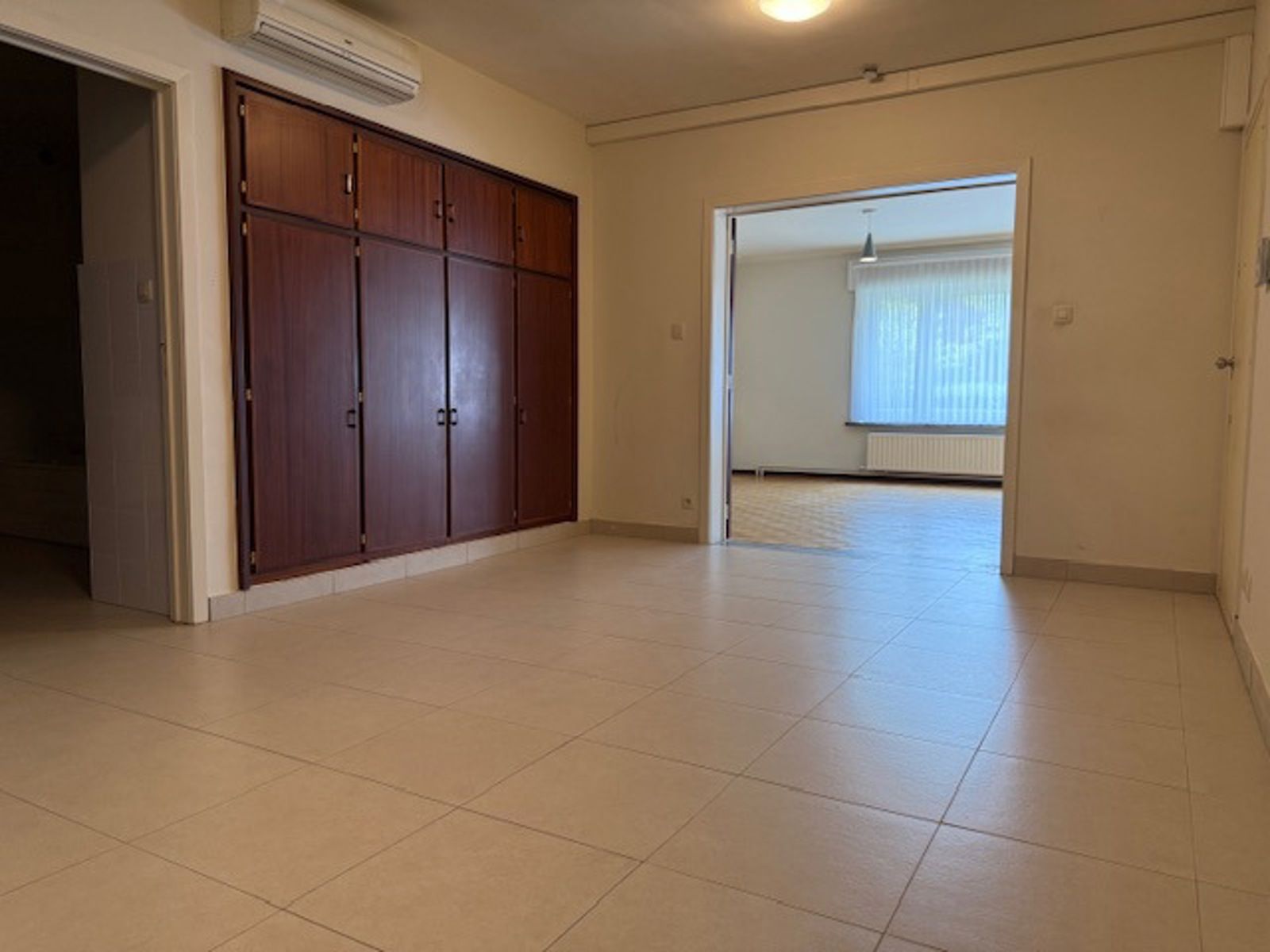 Te huur: zeer ruim appartement aan de rand van centrum Aalst  foto 4
