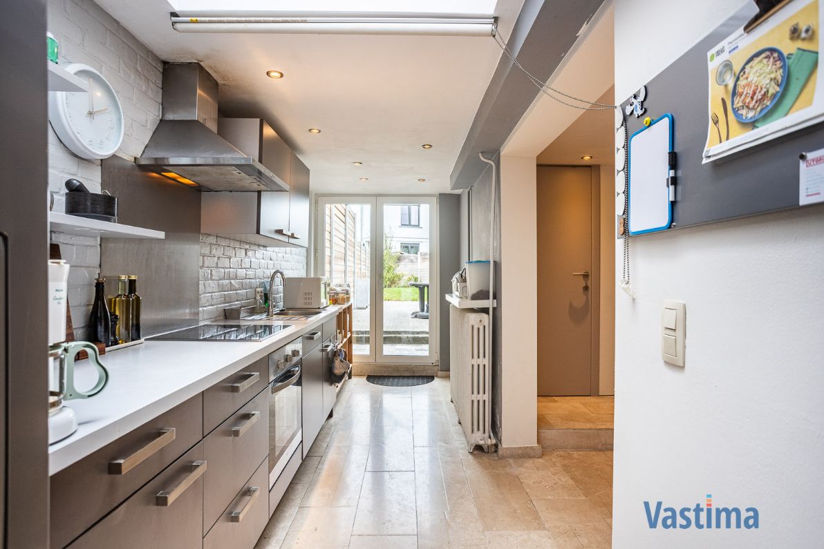 Instapklare woning met 4 slaapkamers en tuin nabij centrum Aalst foto 6